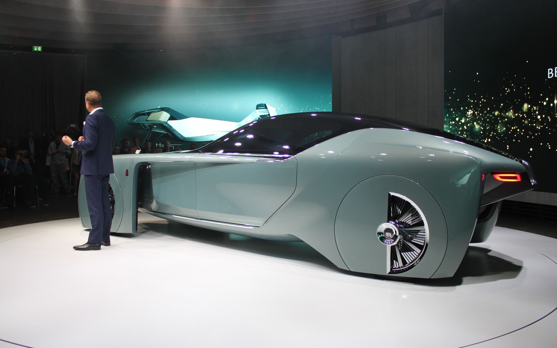 Rolls Royce Vision next 100