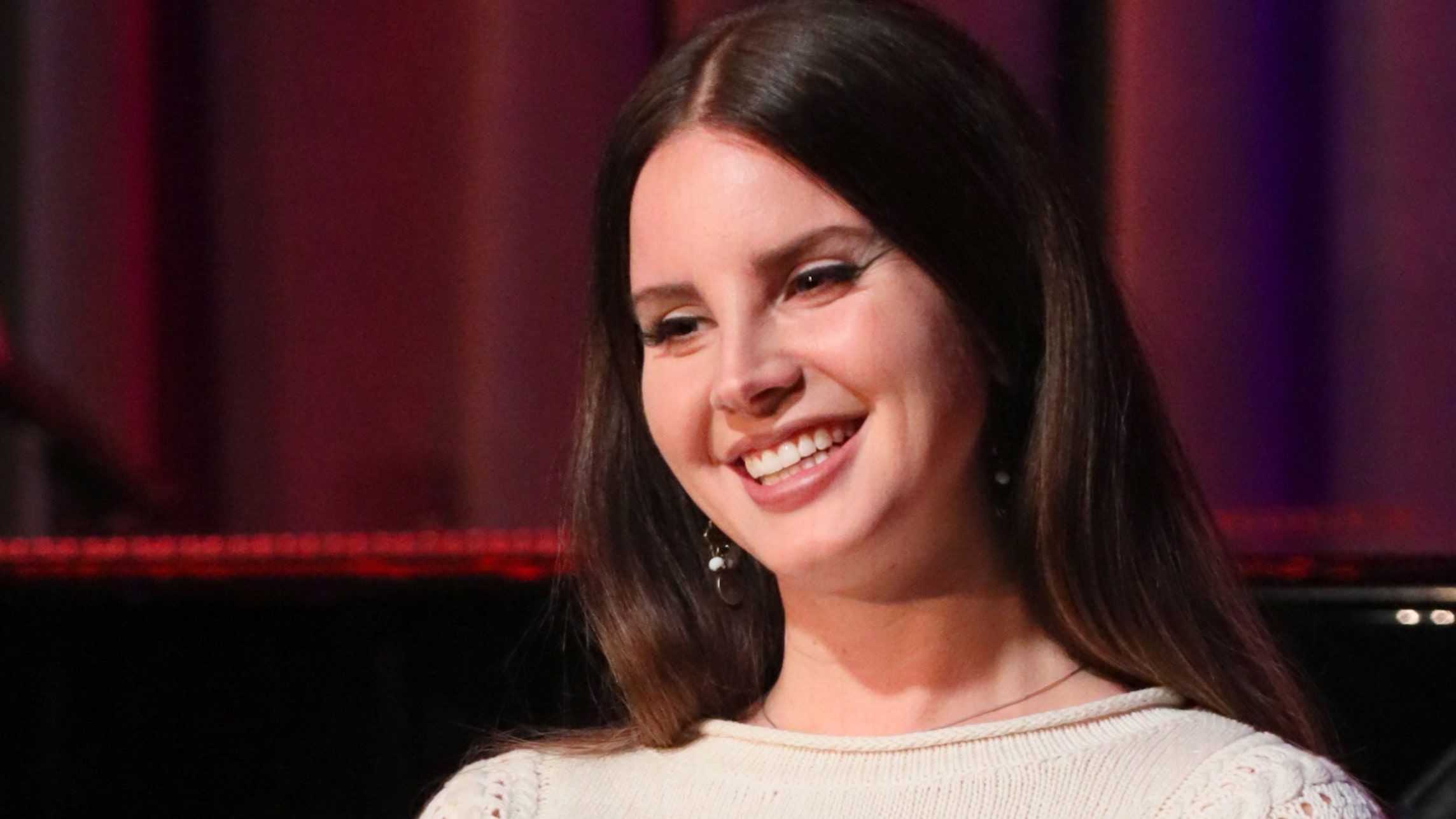 Lana Del Rey Reveals Chemtrails Over the Country Club Album Art and Tracklist