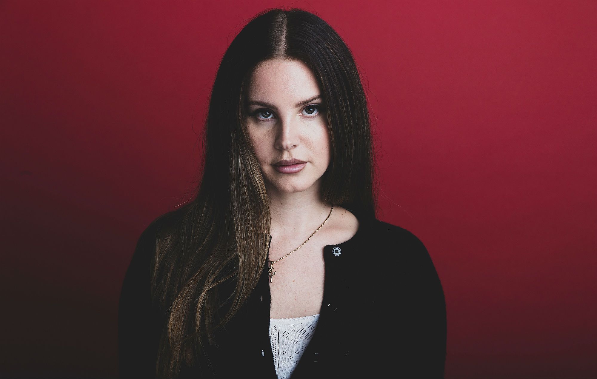 Lana Del Rey is looking for local artists to join her on tour