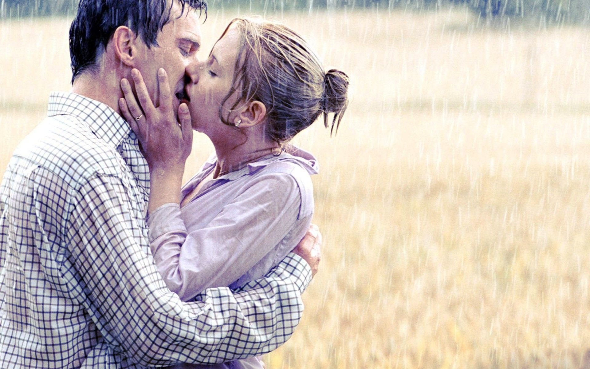 Couple Kissing In Rain Wallpaper. HD Wallpaper Fix