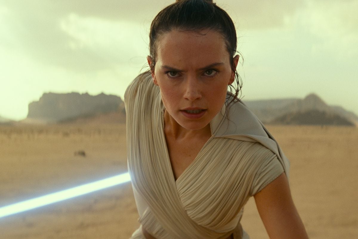 How Rey's new lightsaber connects her to Star Wars' Jedi history