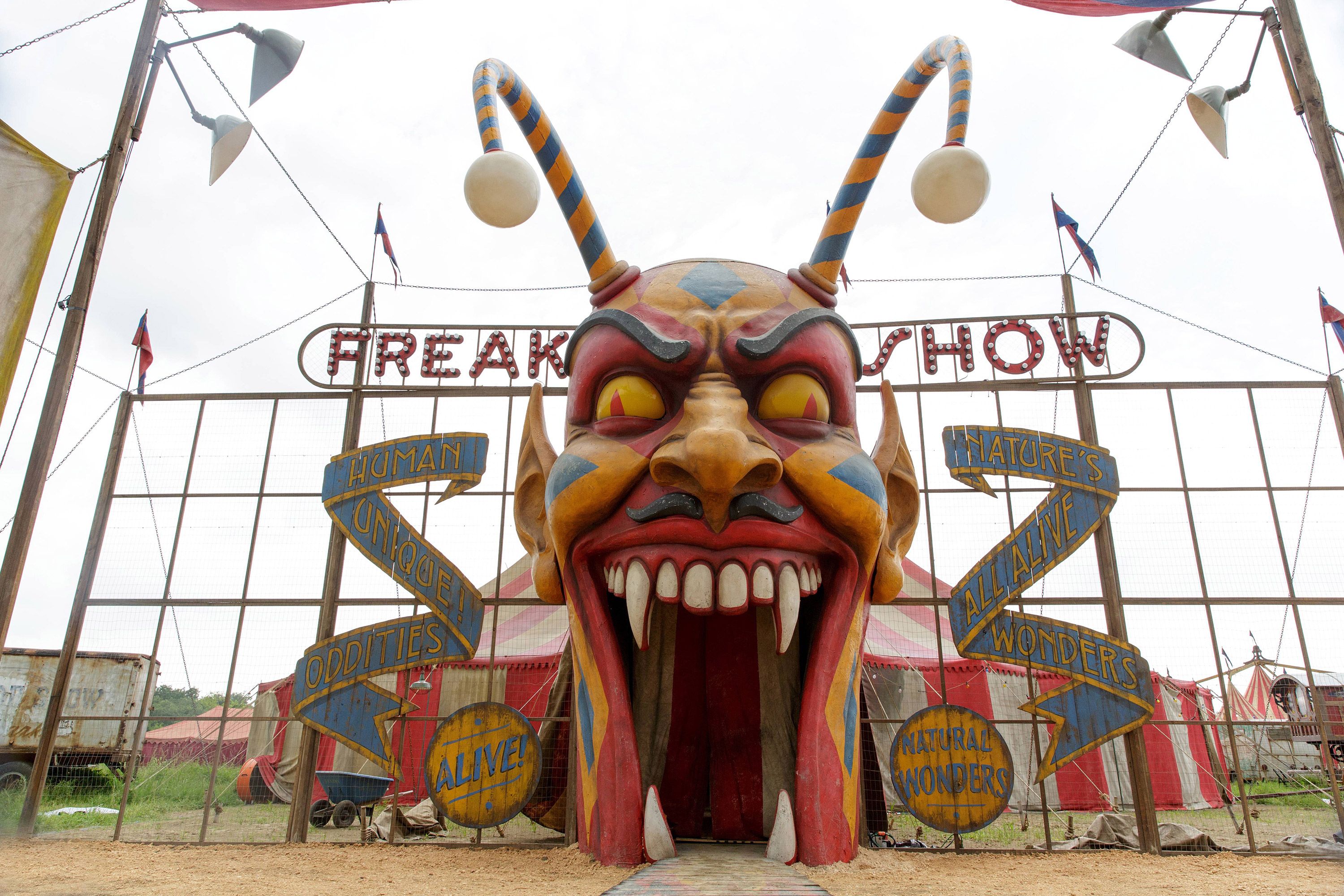 Freak Show Wallpapers - Wallpaper Cave