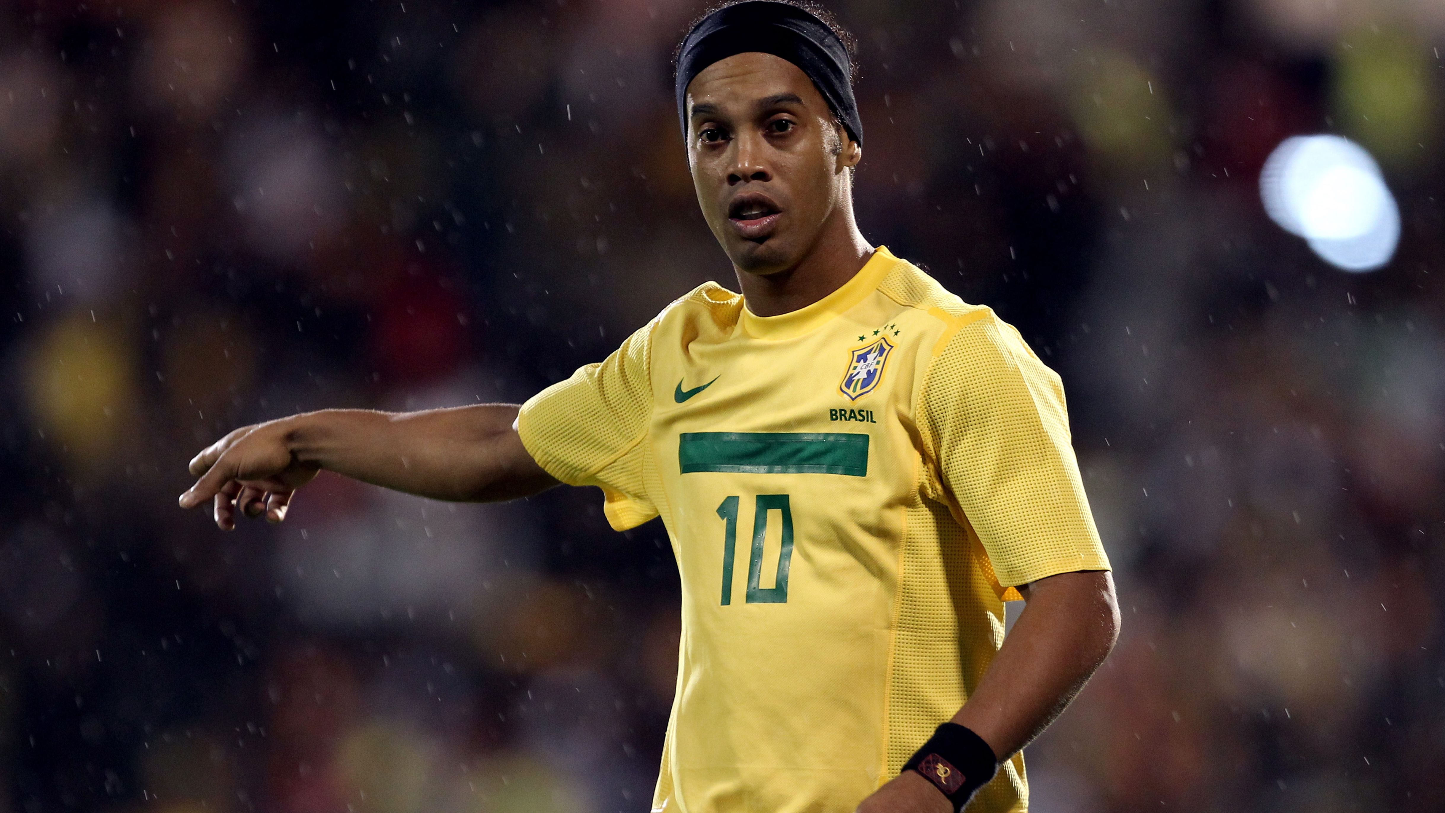 Ronaldinho Brazil 2011 HD Wallpaper