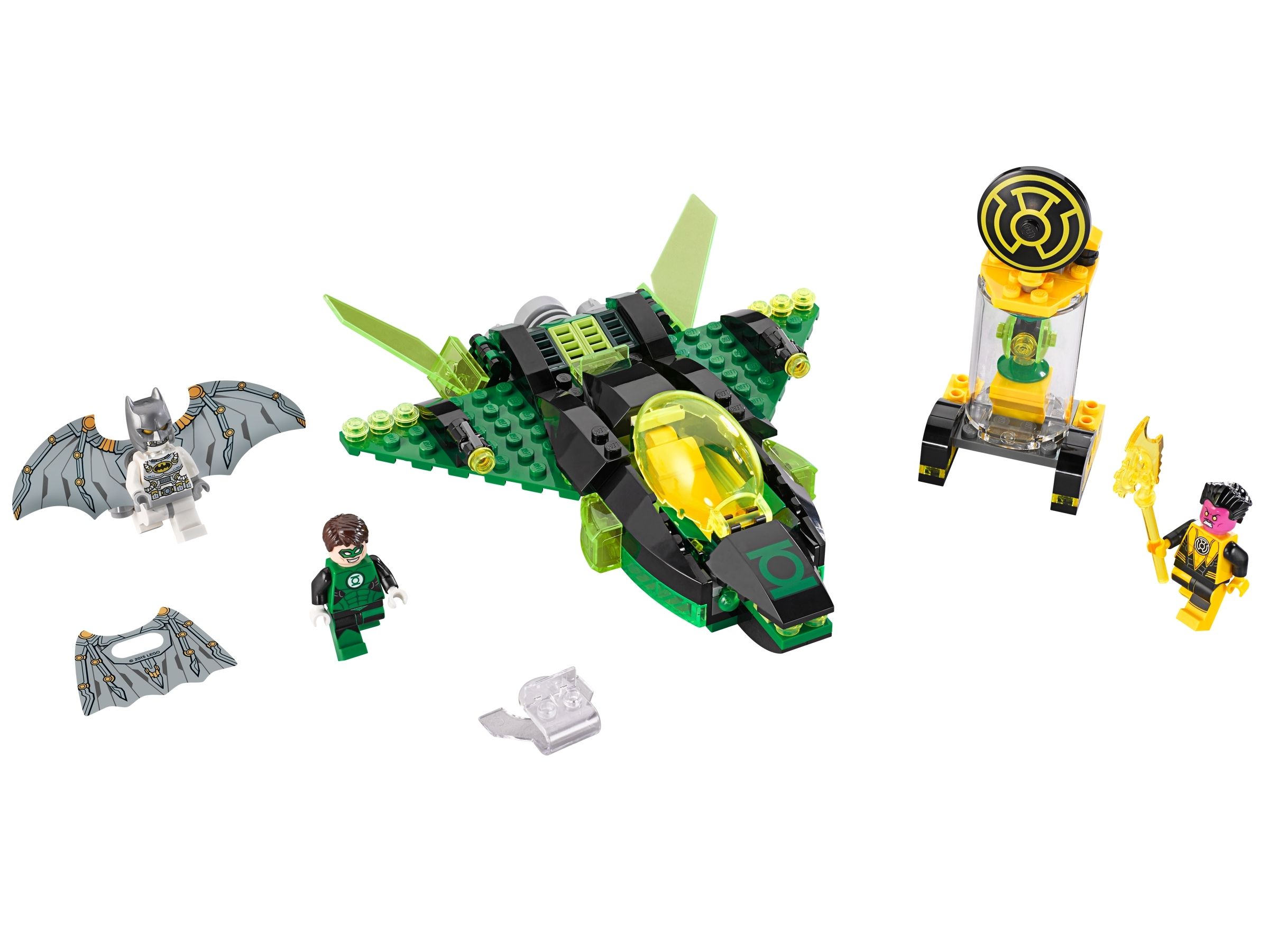 Green Lantern vs. Sinestro 76025. DC. Buy online at the Official LEGO® Shop US