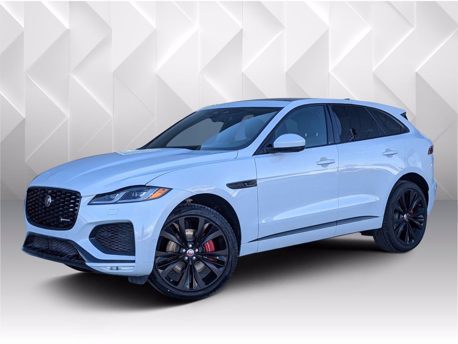 New 2021 Jaguar F PACE R Dynamic S Sport Utility #MA665097. Ken Garff Automotive Group