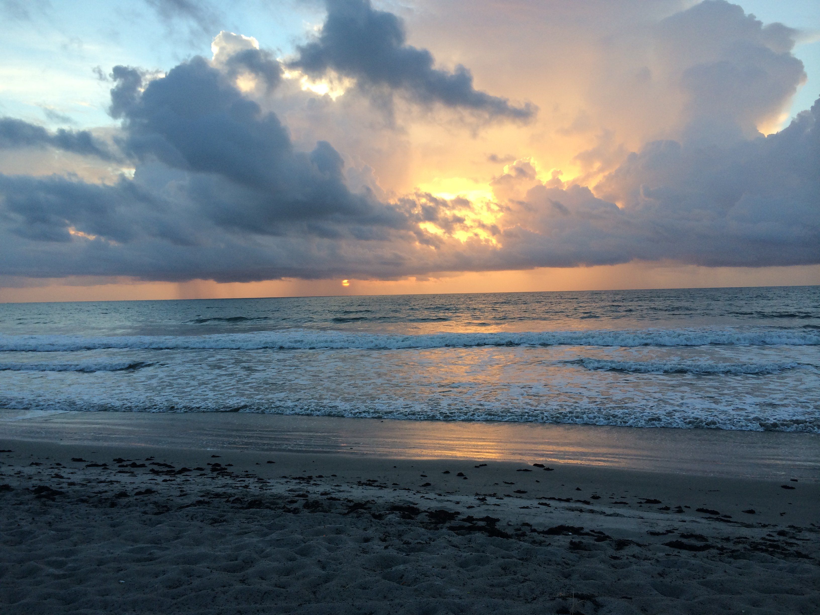 Storm Clouds Moving in Over Cocoa Beach FL HD wallpaper