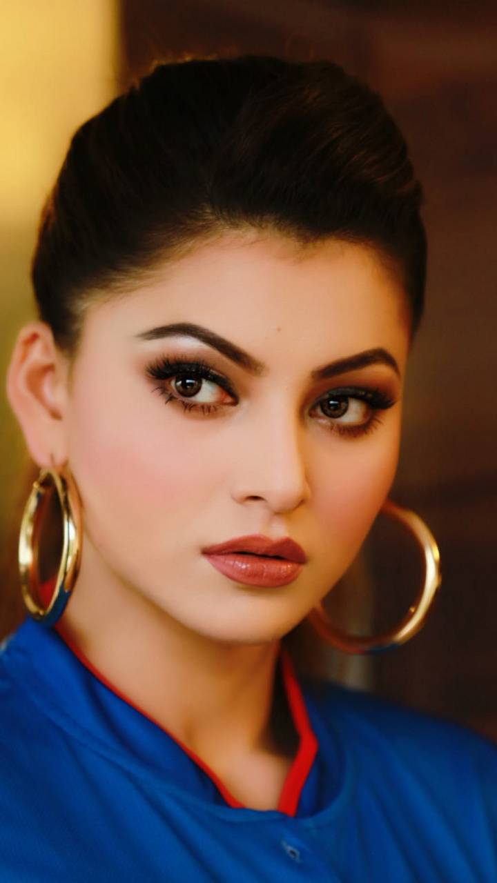 Urvashi Rautela wallpaper