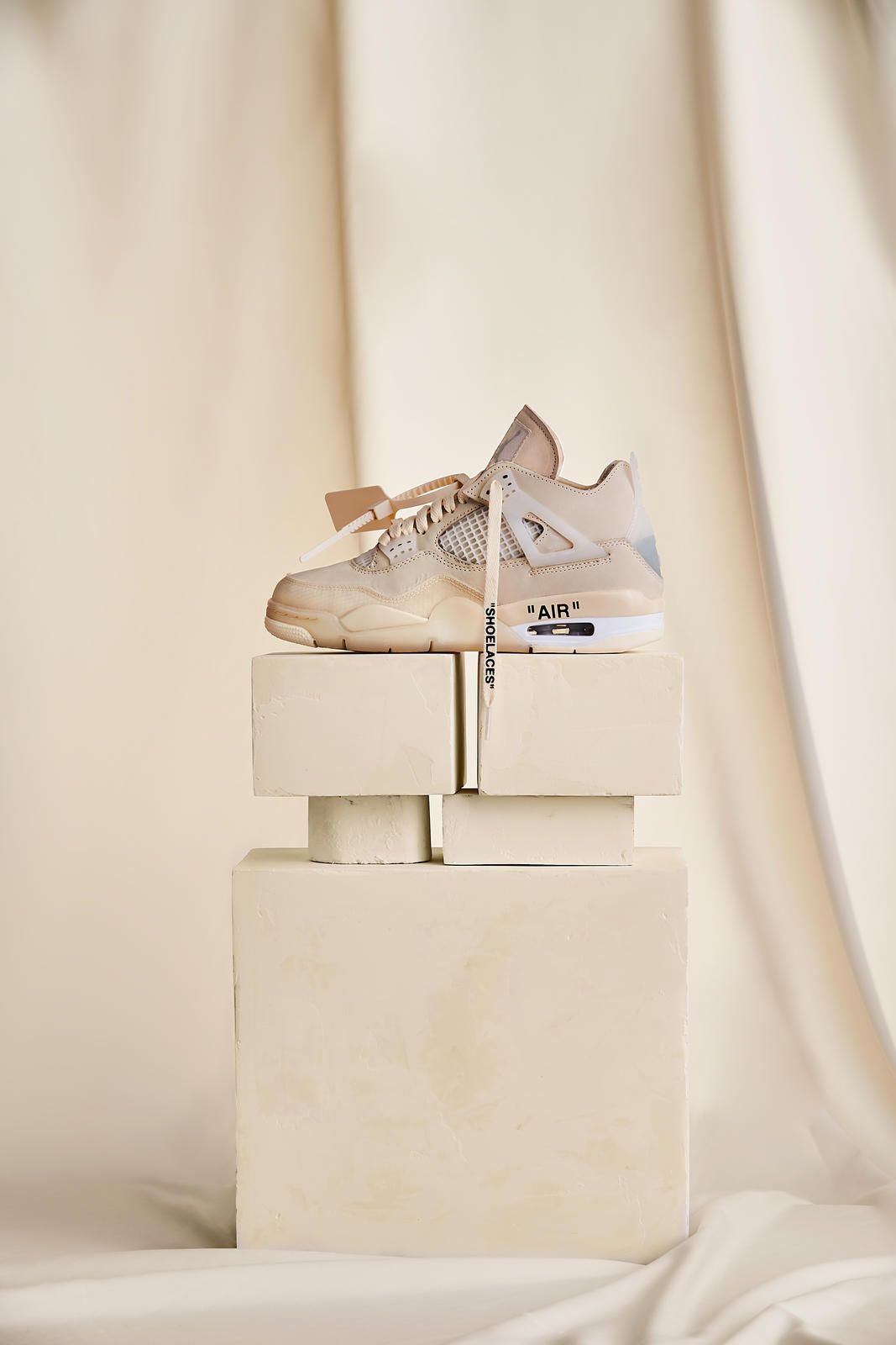 Air Jordan 4 (Off-White)  Sneakers wallpaper, Jordan shoes wallpaper,  Shoes wallpaper