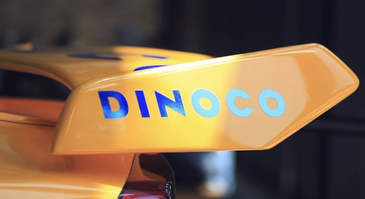 Cruz changes her debut Rusteze for her new pro Dinoco. New legend borns. Disney cars, Disney cars party, Disney cars movie