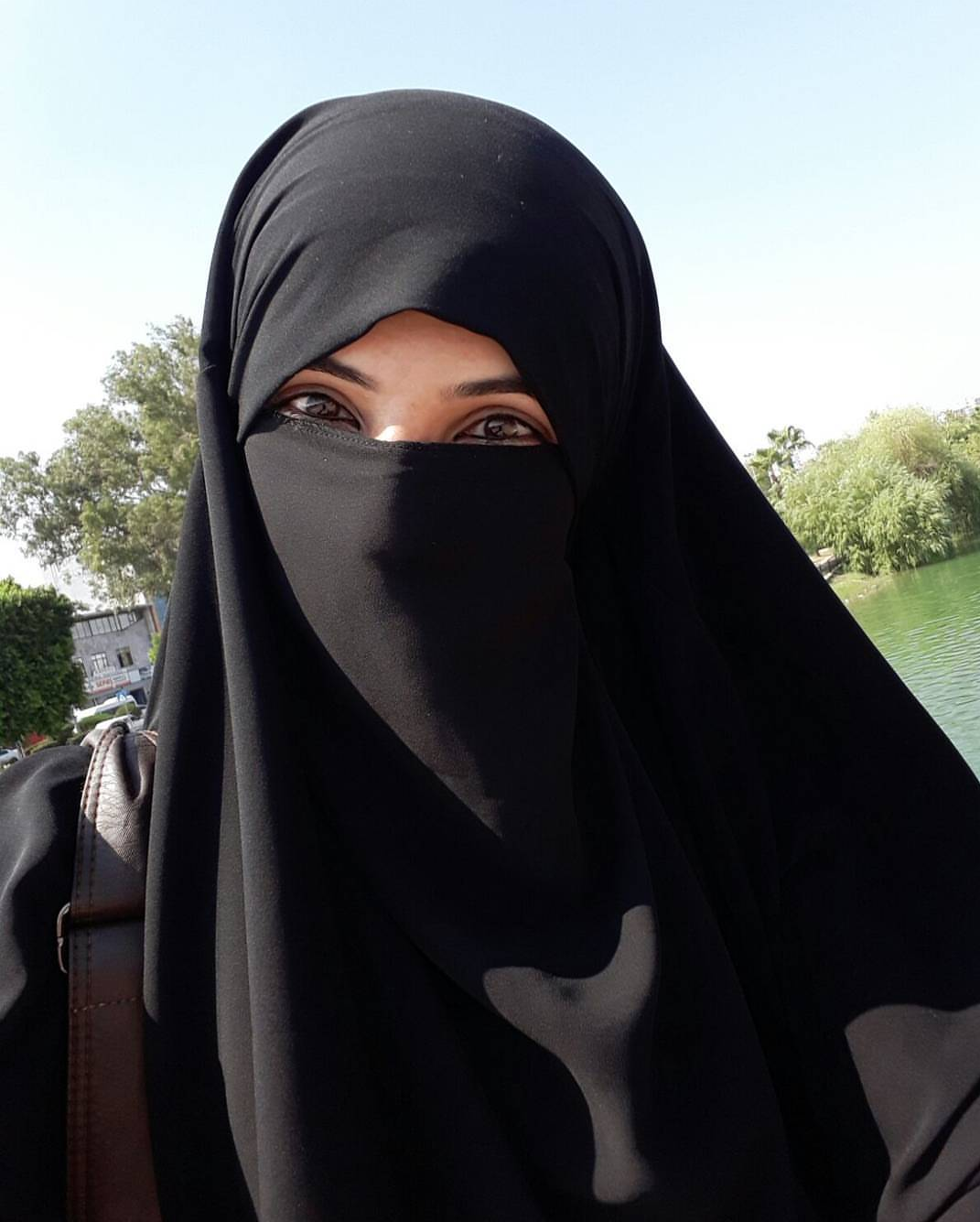 Niqabis. Niqab, Muslim women hijab, Muslim women fashion