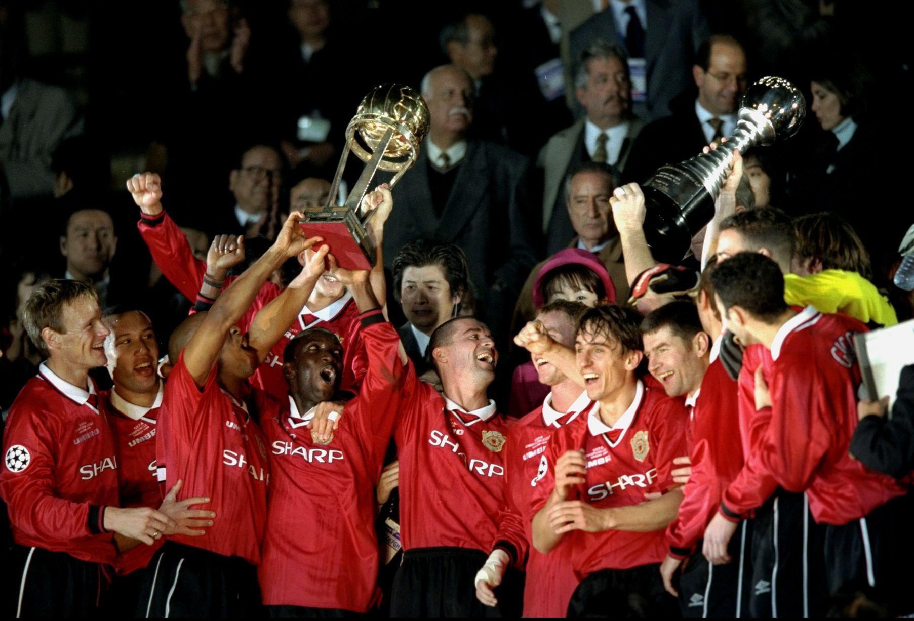 iconic Manchester United picture Evening News