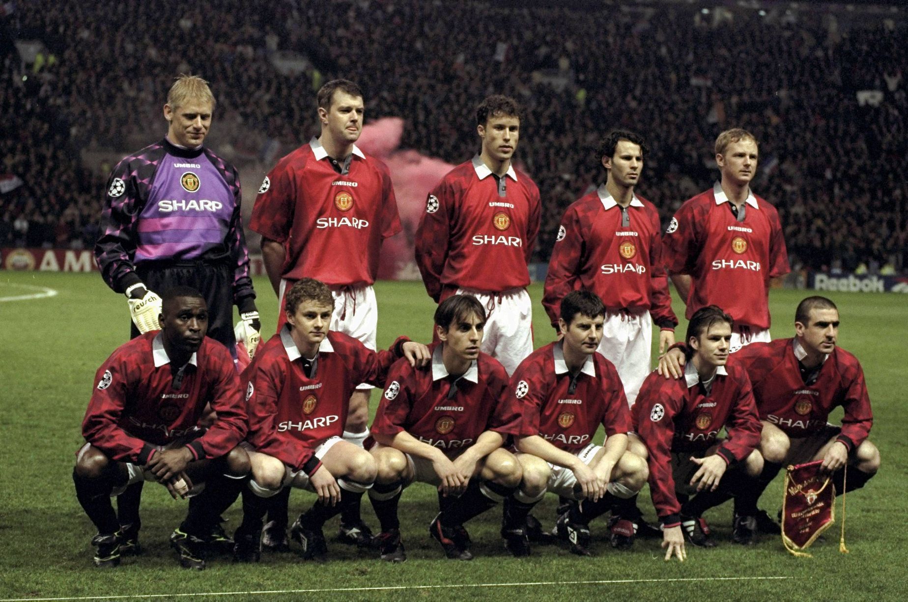 iconic Manchester United picture Evening News