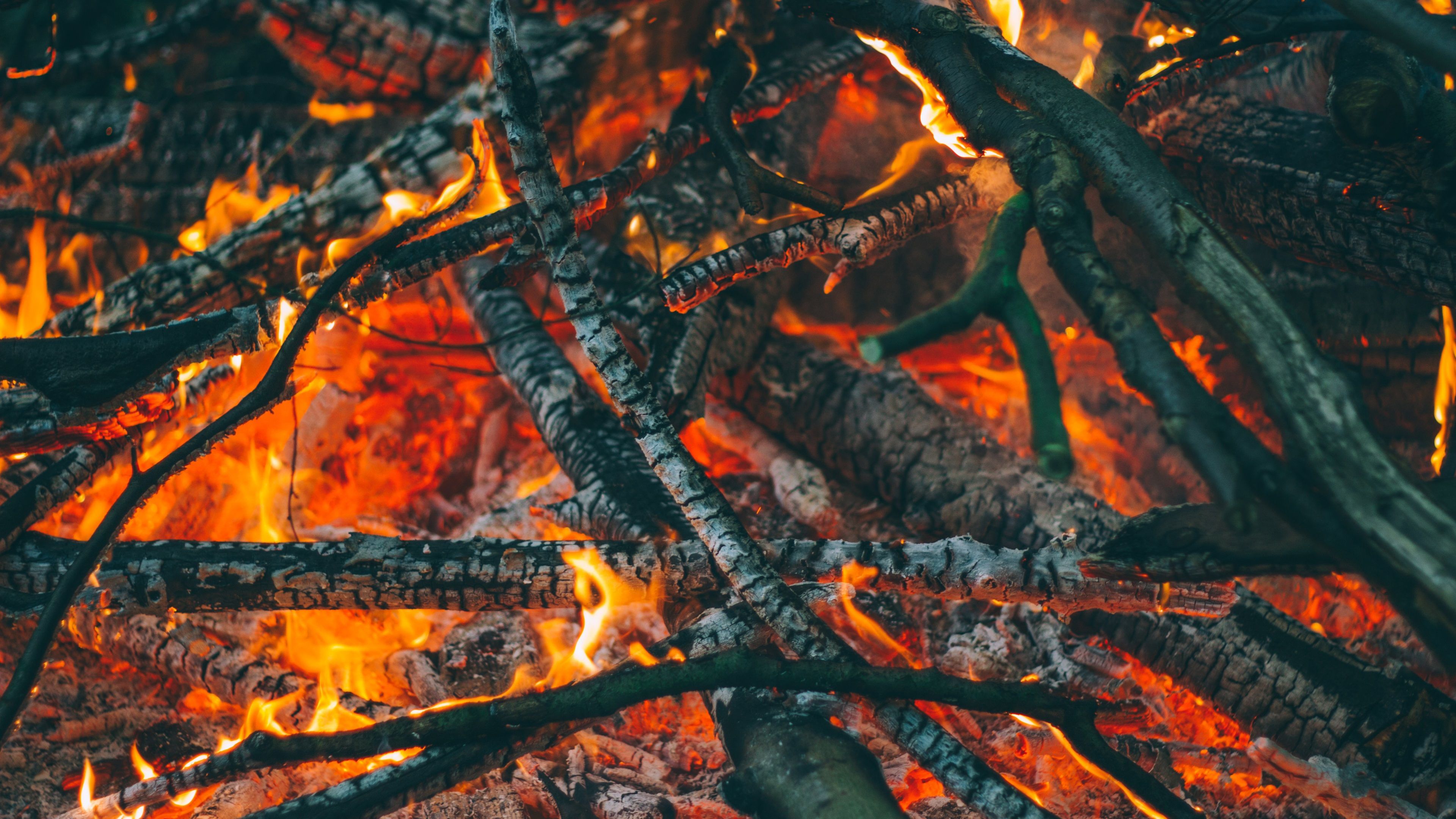 Wallpaper Firewood, carbon, fire 3840x2160 UHD 4K Picture, Image