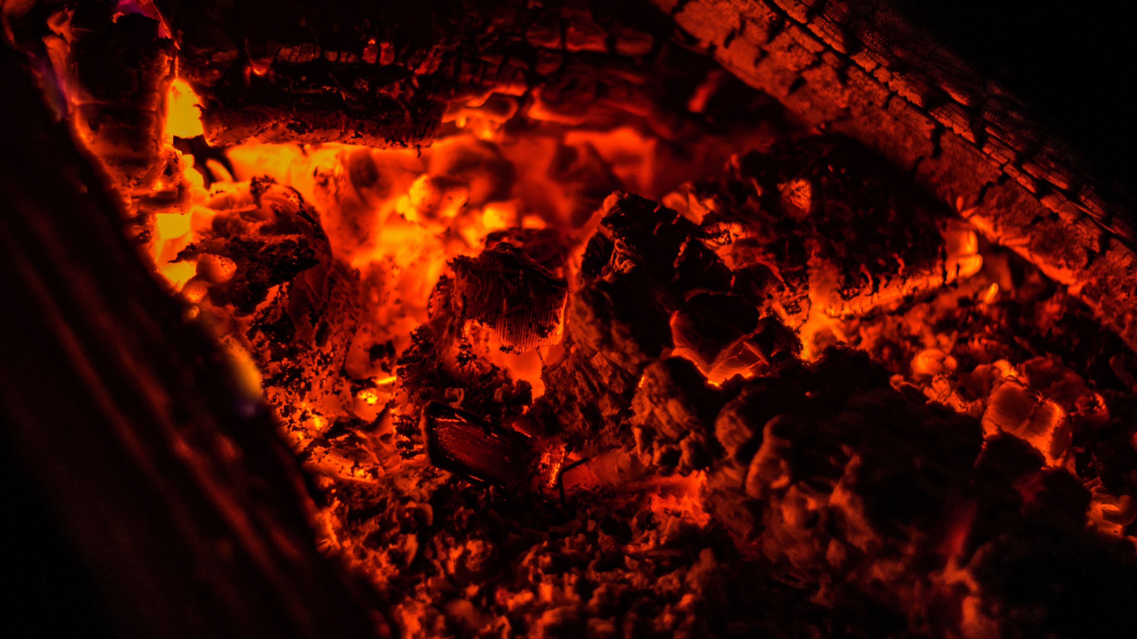 Download wallpaper 3840x2160 bonfire, ash, fire, coals, smoldering 4k uhd 16:9 HD background