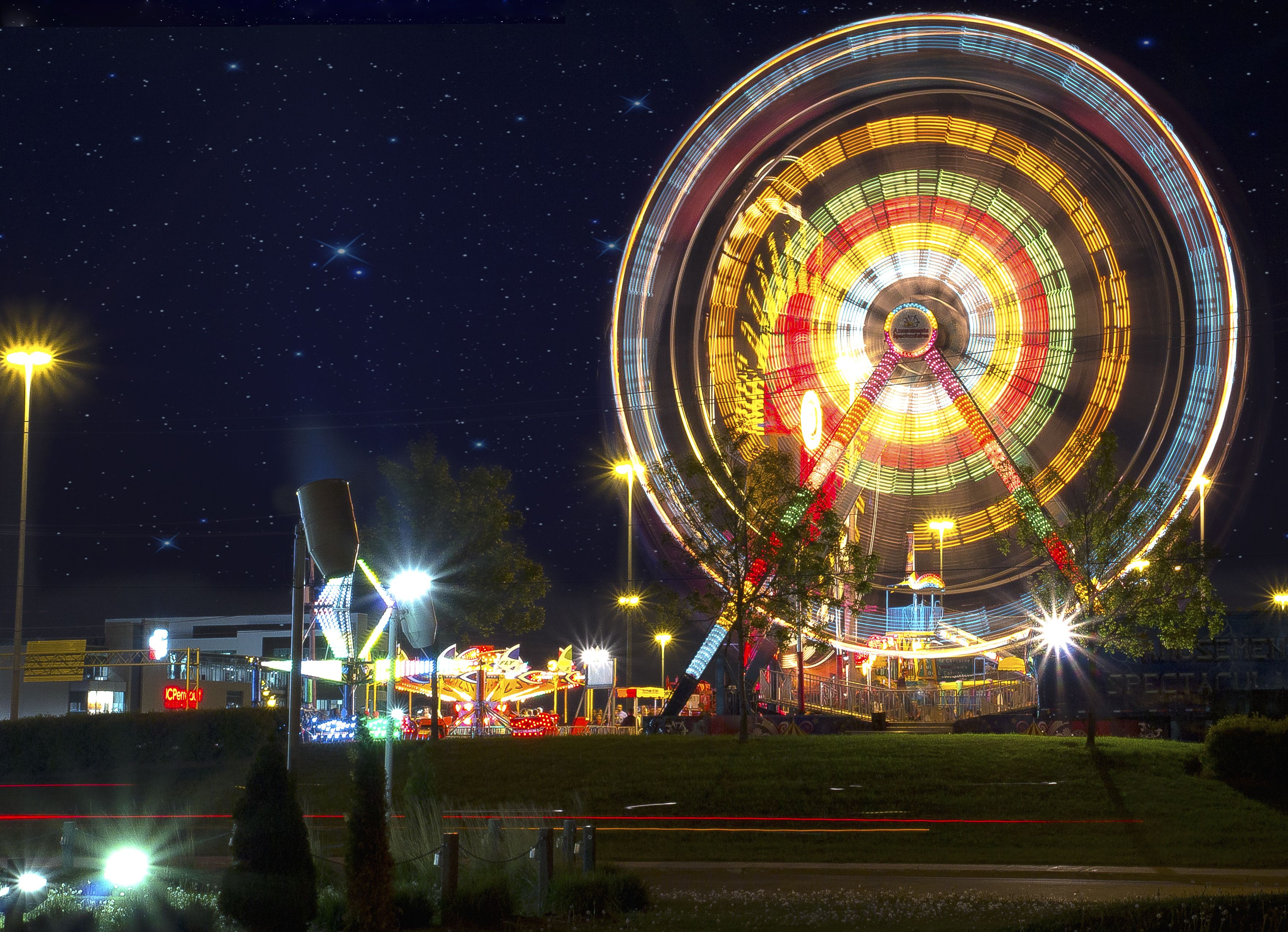 Wallpaper, park, street, Carnival, summer, sky, Canada, Motion, cars, wheel, night, Canon, lens, stars, fun, lights, amusement, movement, long, exposure, Quebec, weekend, ferris, spinning, flare, rays, lamps, temporary, laval, f tamaron