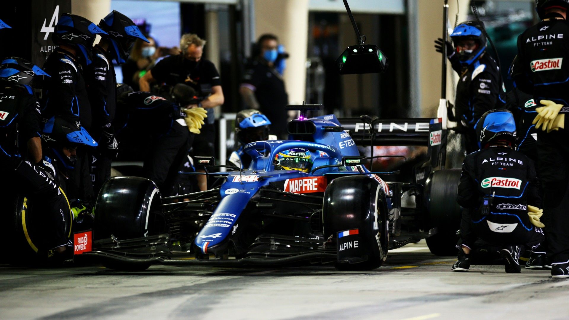 Fernando Alonso's Formula 1 return at Bahrain GP was foiled by a sandwich wrapper. Sporting News Canada
