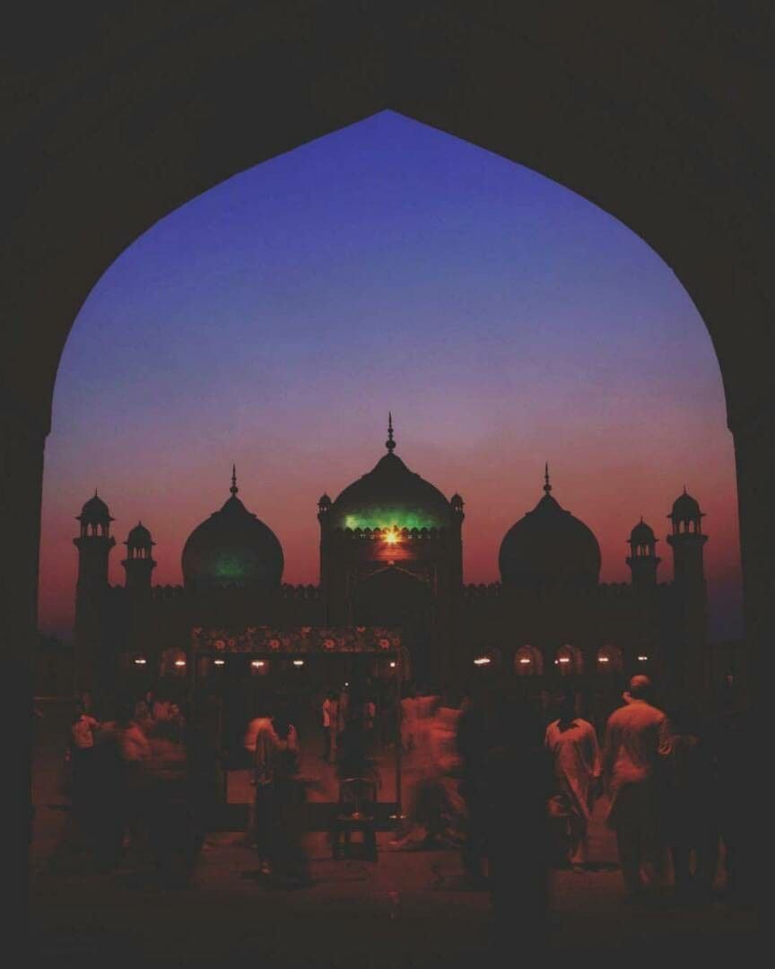 Badshahi mosque #lahore #sunset. Poetry feelings, Islamic inspirational quotes, Lahore pakistan