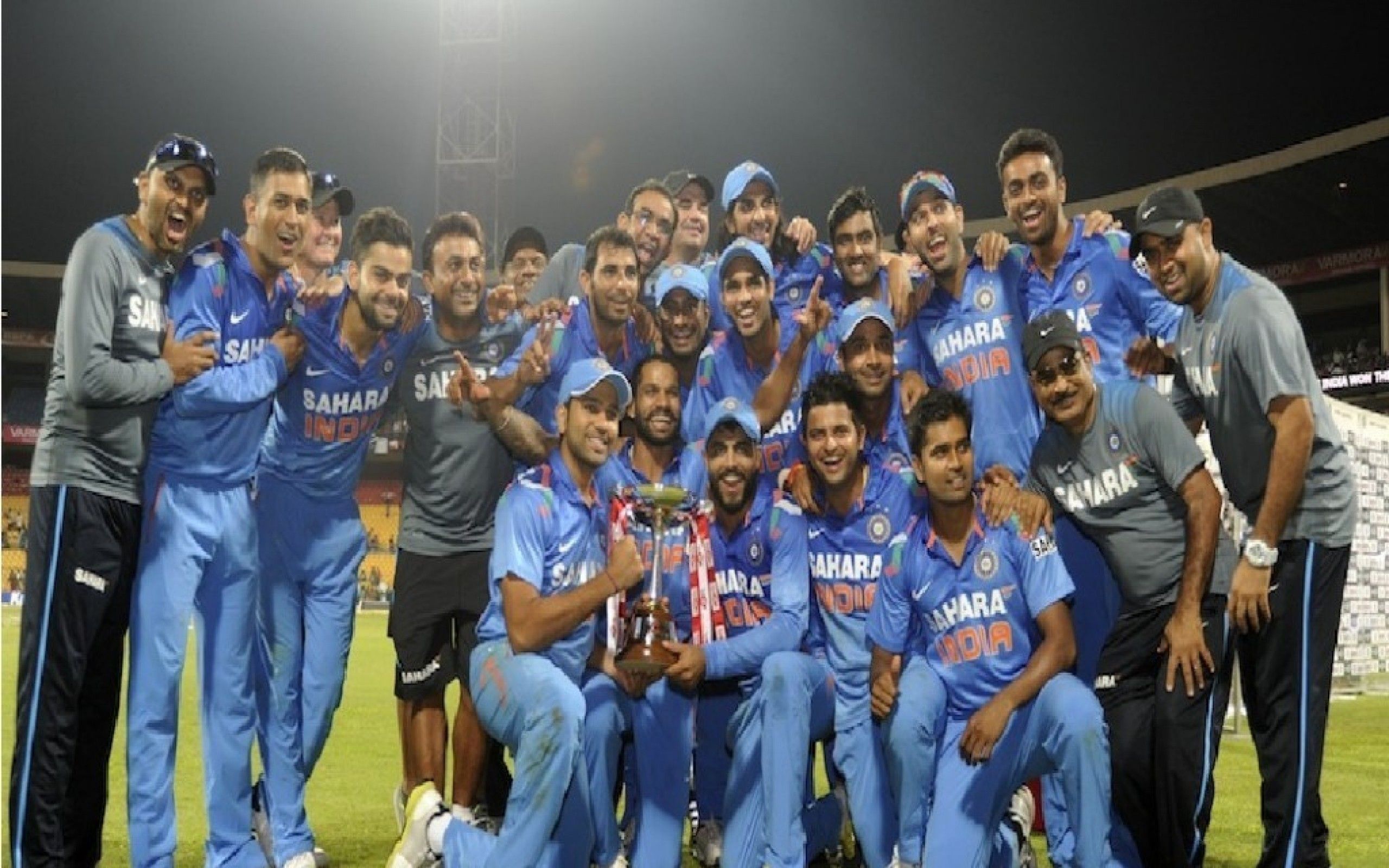 indian cricket players HD wallpaper 233 - Indian Cricket Team Wallpaper