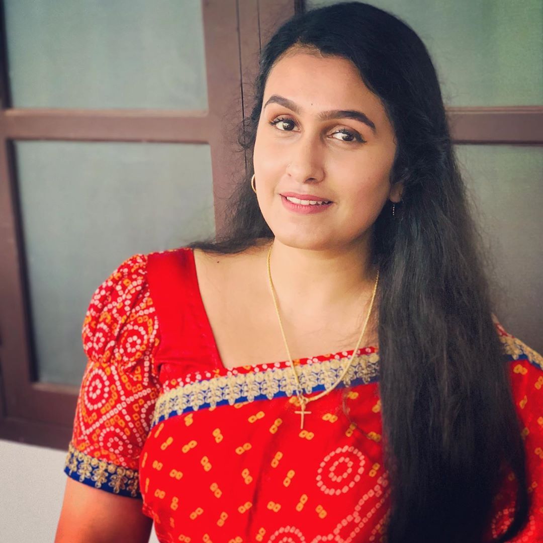 തോന്ന്യാക്ഷരങ്ങൾ on Instagram: “ (Kavitha Nair) as Ancy Varghese. #kavithanair #thonnyaksharangal”. Fashion, Women, Nair