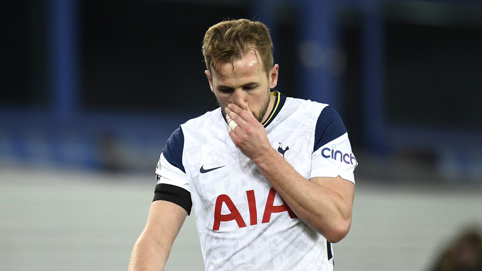 Harry Kane again tells Tottenham he wants to leave as Manchester City, Manchester United, Chelsea lie in wait
