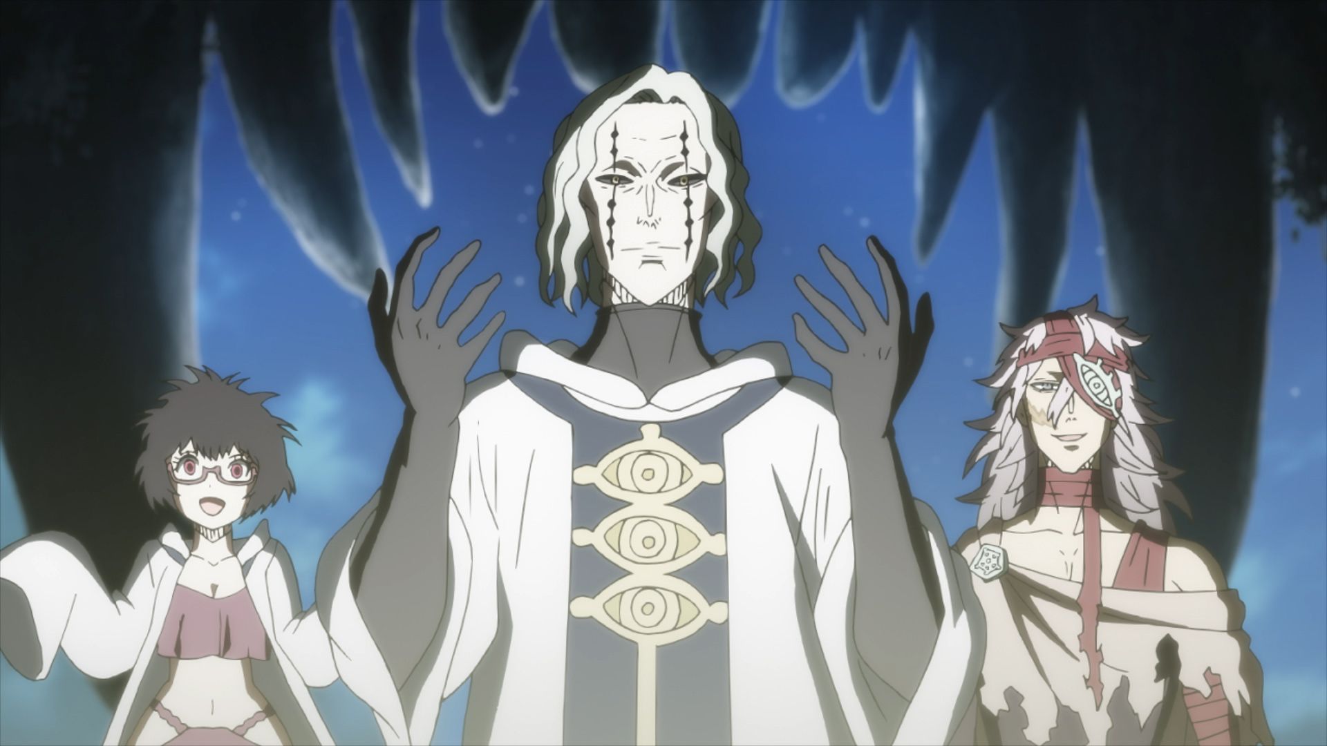 Sally black clover nude