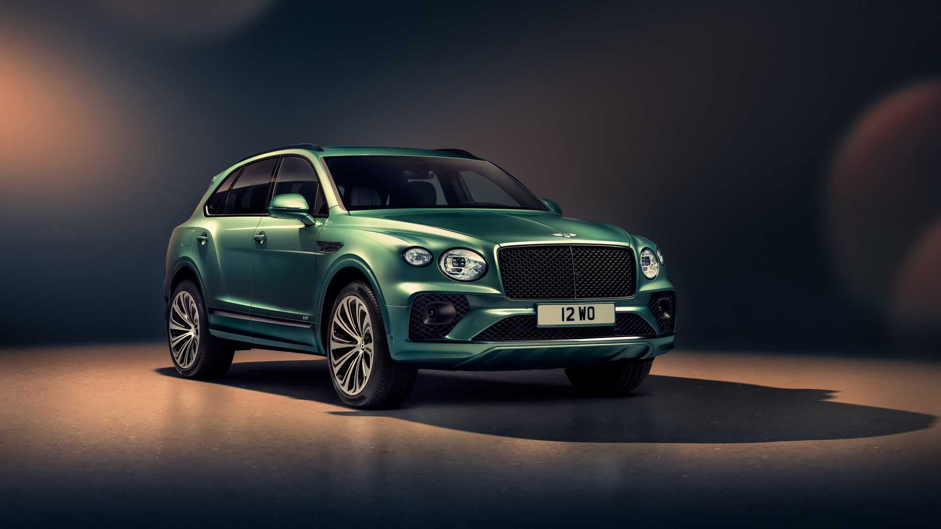Bentley Bentayga Debuts With New Exterior Look, Tweaked Interior