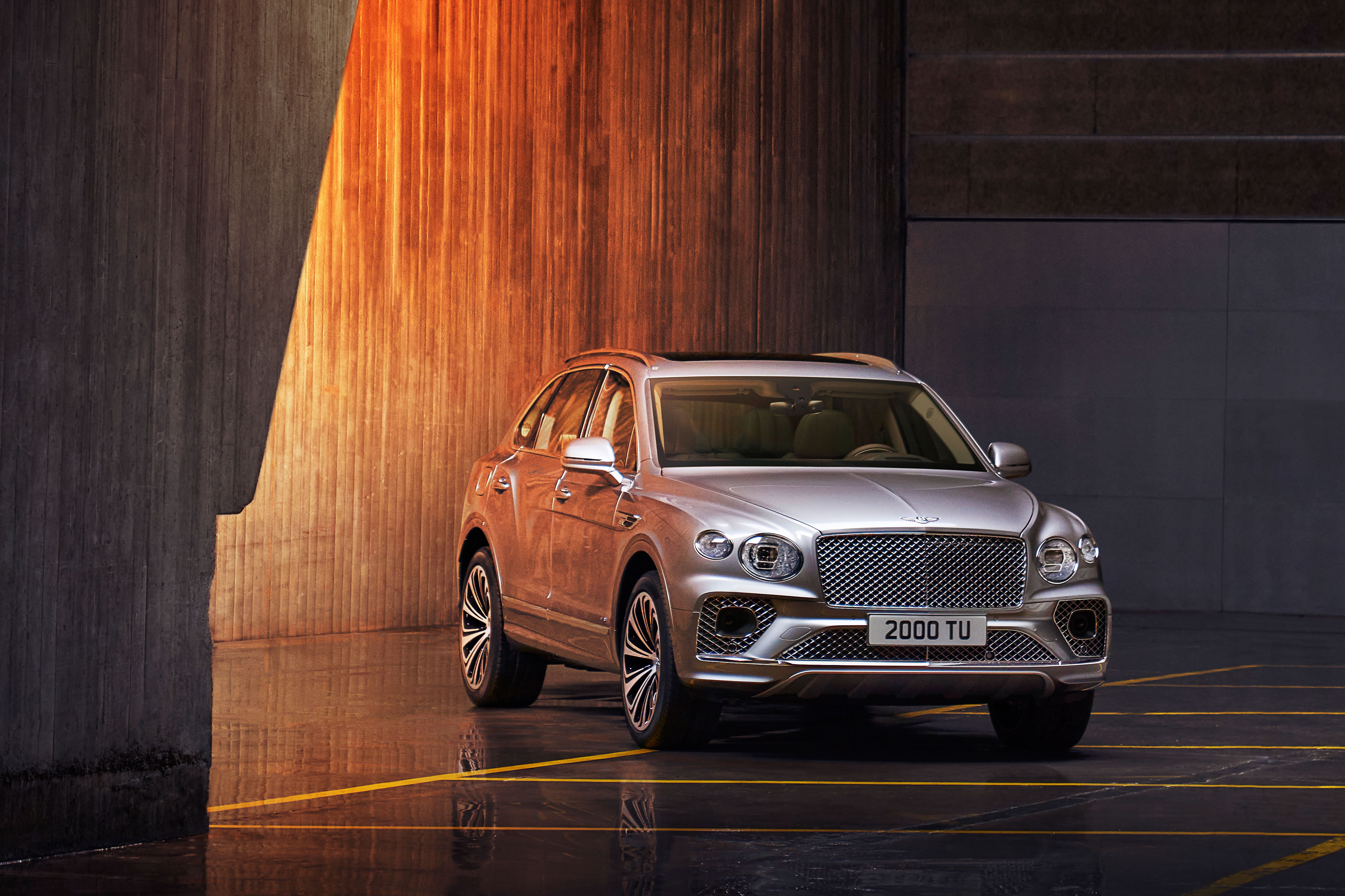Bentley Bentayga Review, Pricing, and Specs