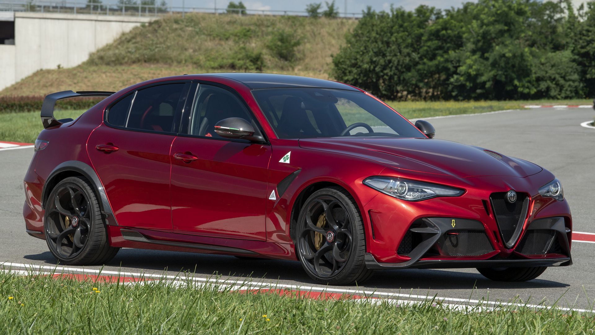 Alfa Romeo Giulia Gtam K K Cars Hd Wallpaper Vrogue Co