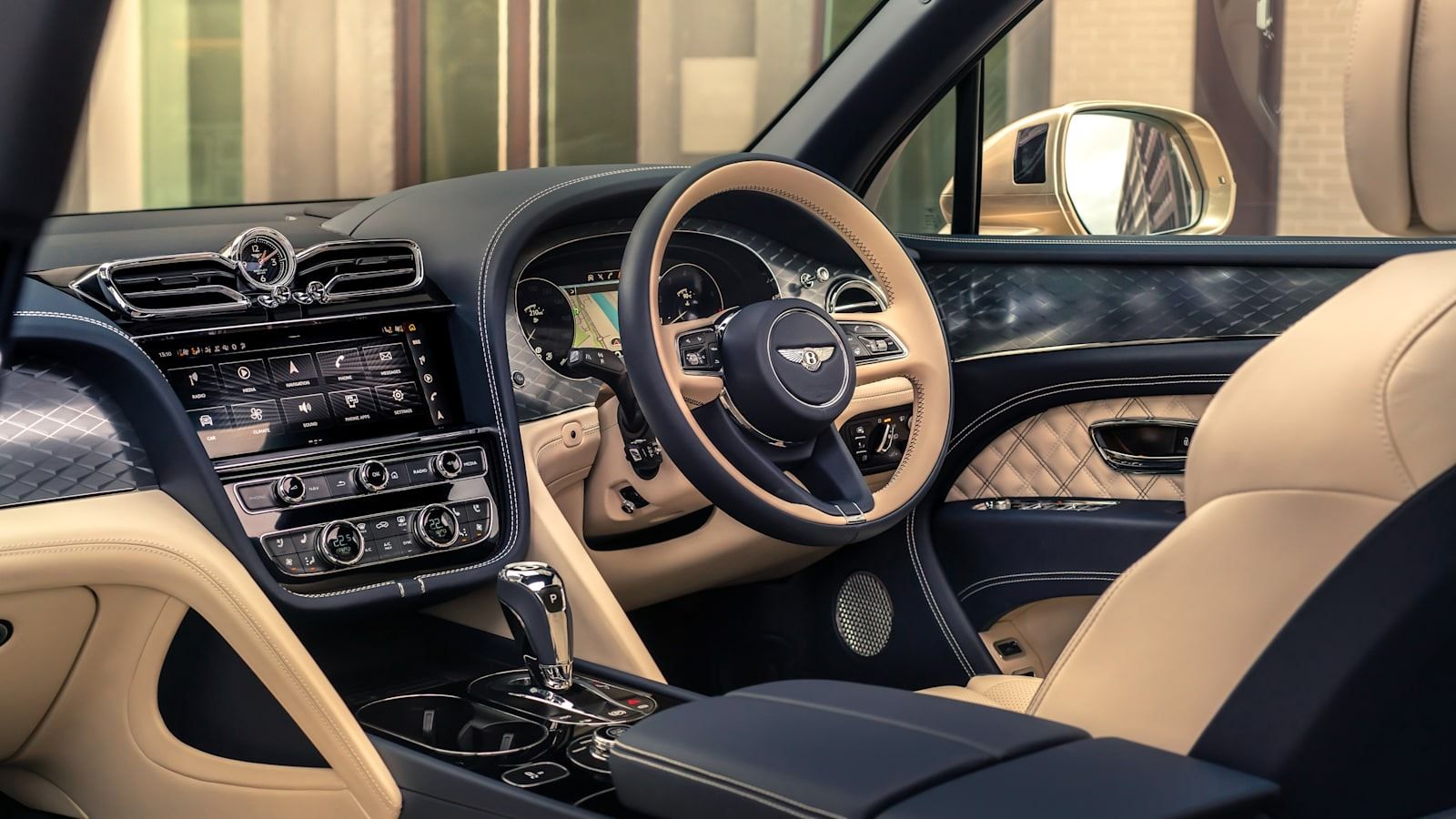 Bentley Bentayga Hybrid revealed: What's new, photo, specs