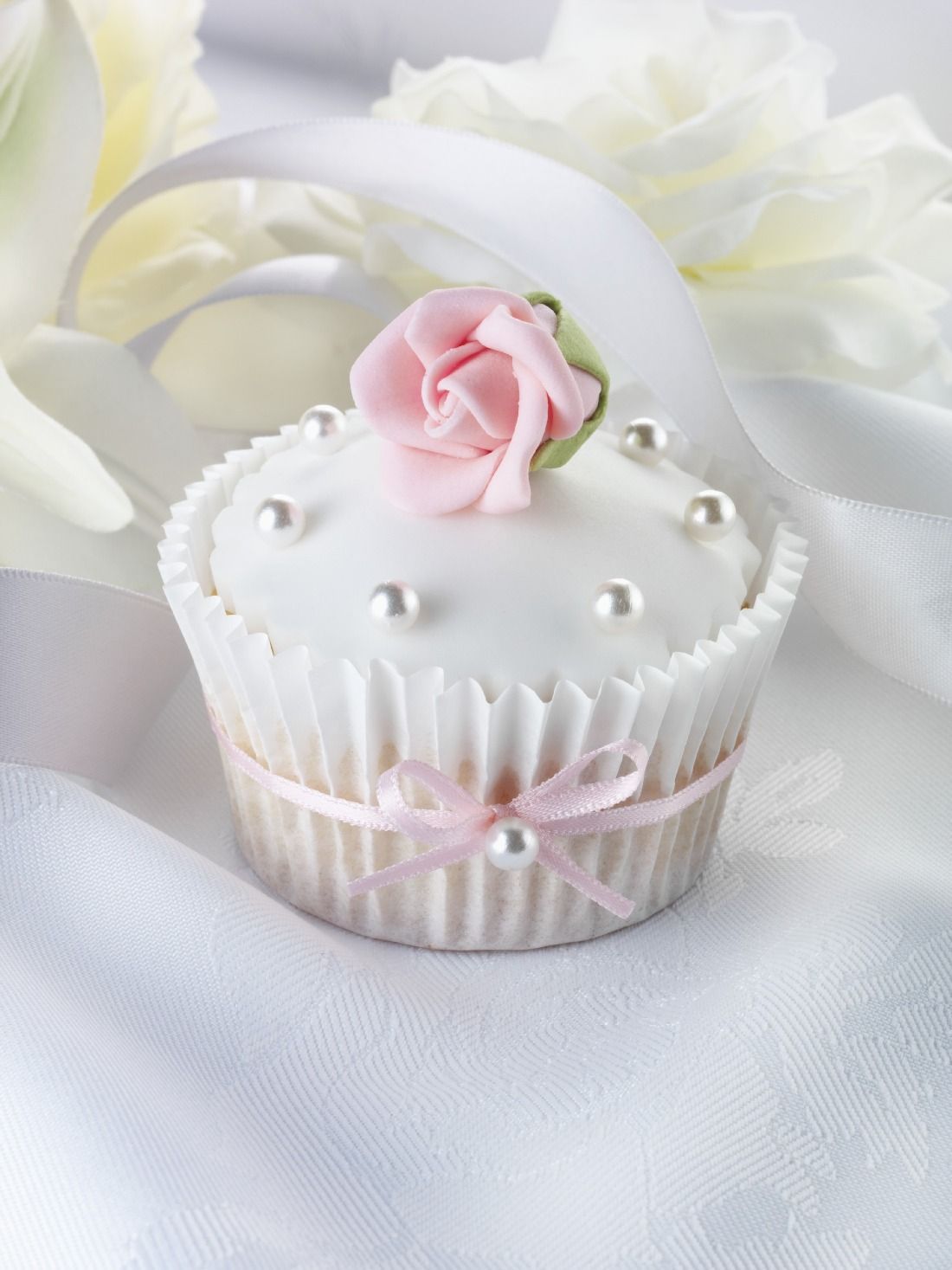 Fancy Sugar Rose Cupcakes recipe. Eat Smarter USA