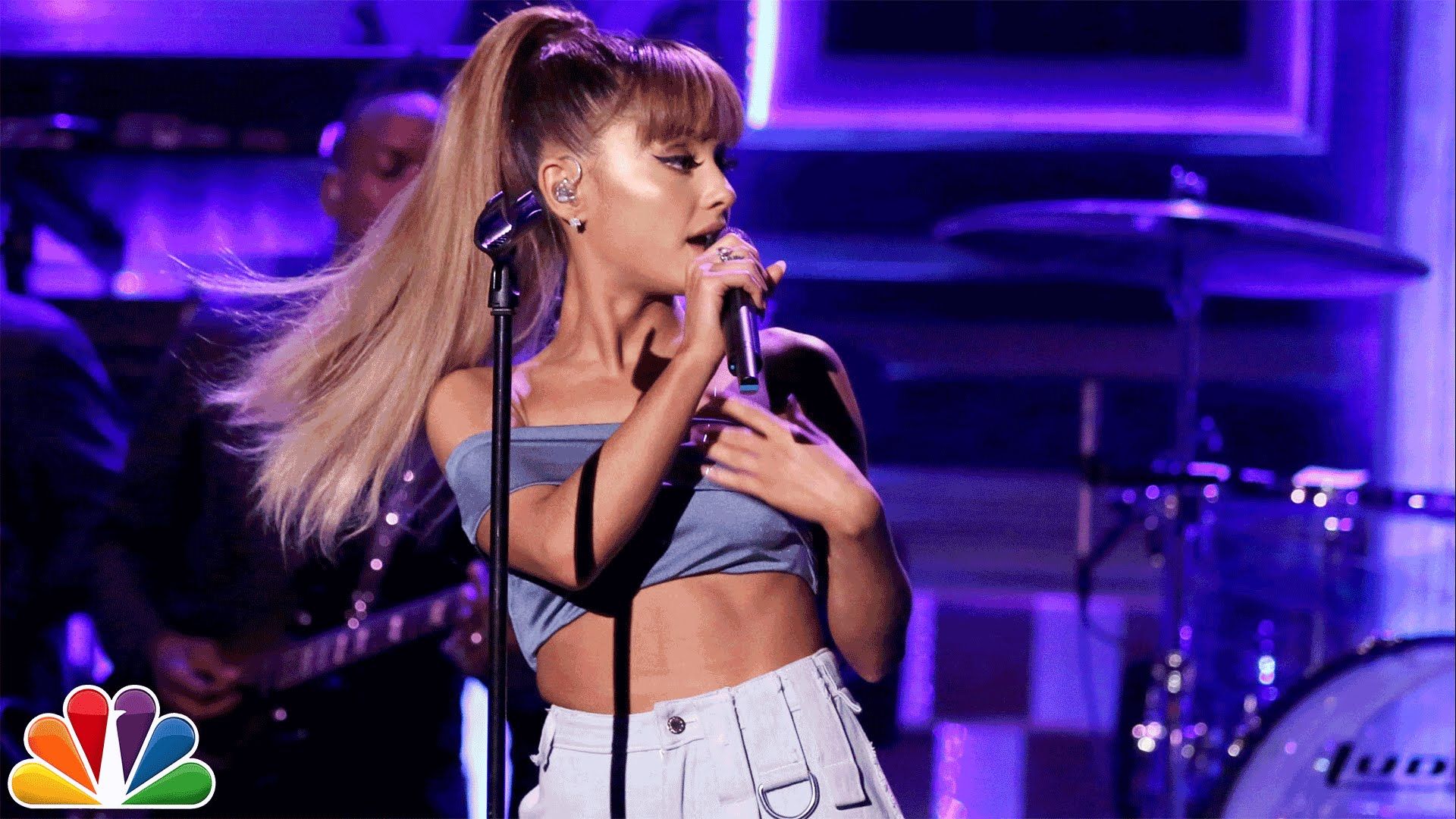 Ariana Grande Rapped Nicki Minaj's Verse of “Side to Side”