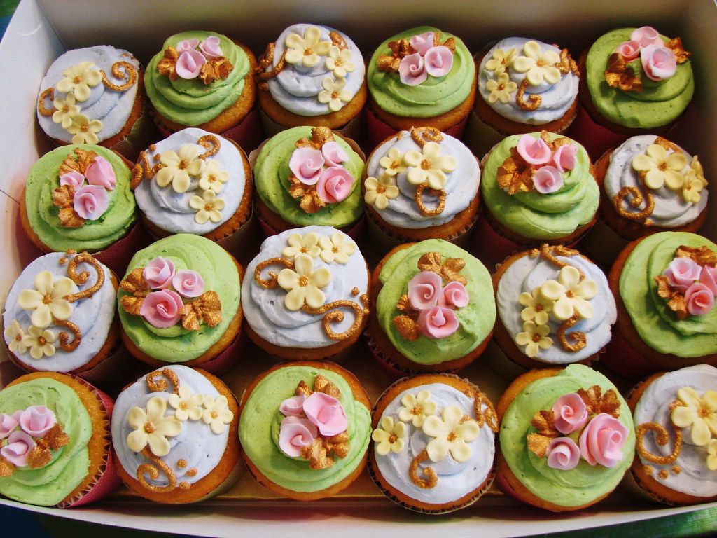 Fancy cupcakes. Traditional cupcake order for client. -than