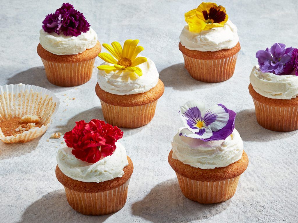 How To Make Royal Wedding Lemon Elderflower Cupcakes