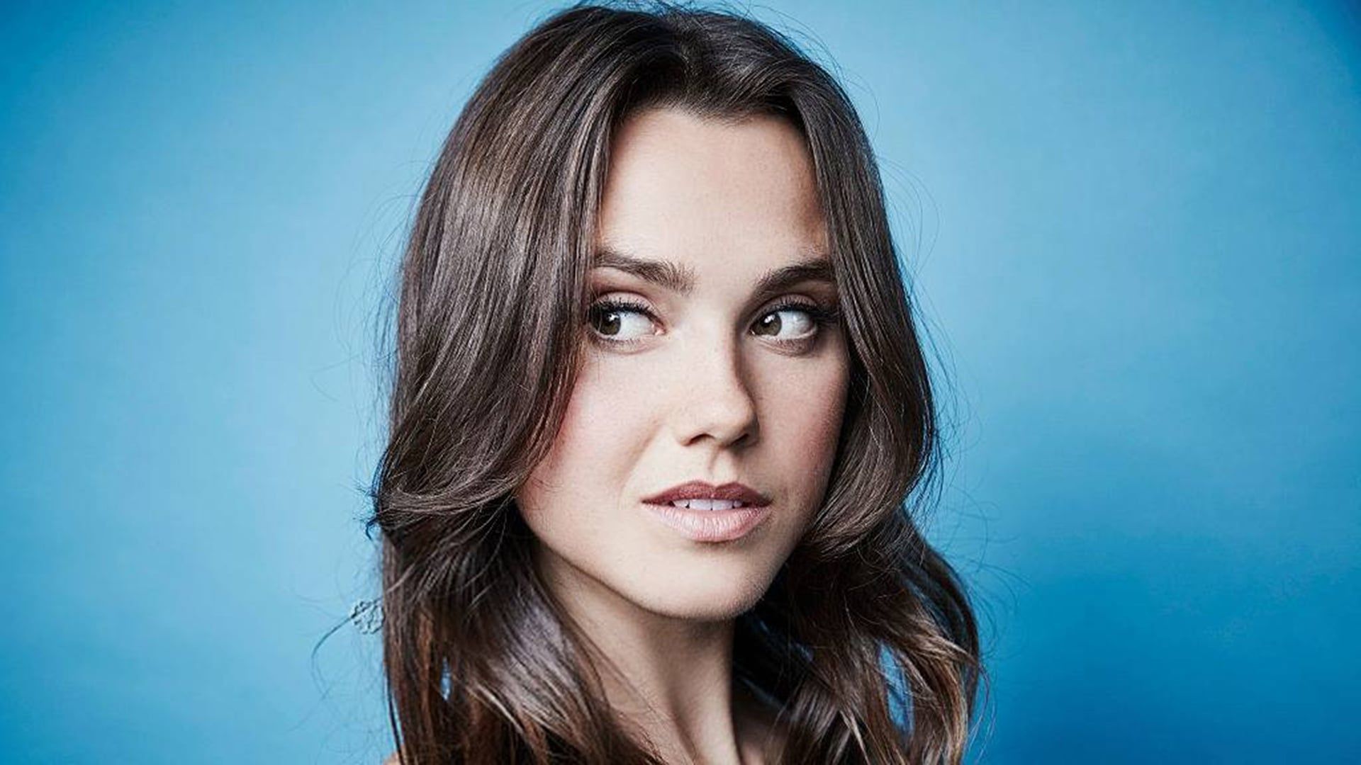 Poppy Drayton Shannara Chronicles. Poppy drayton, Poppies, Drayton