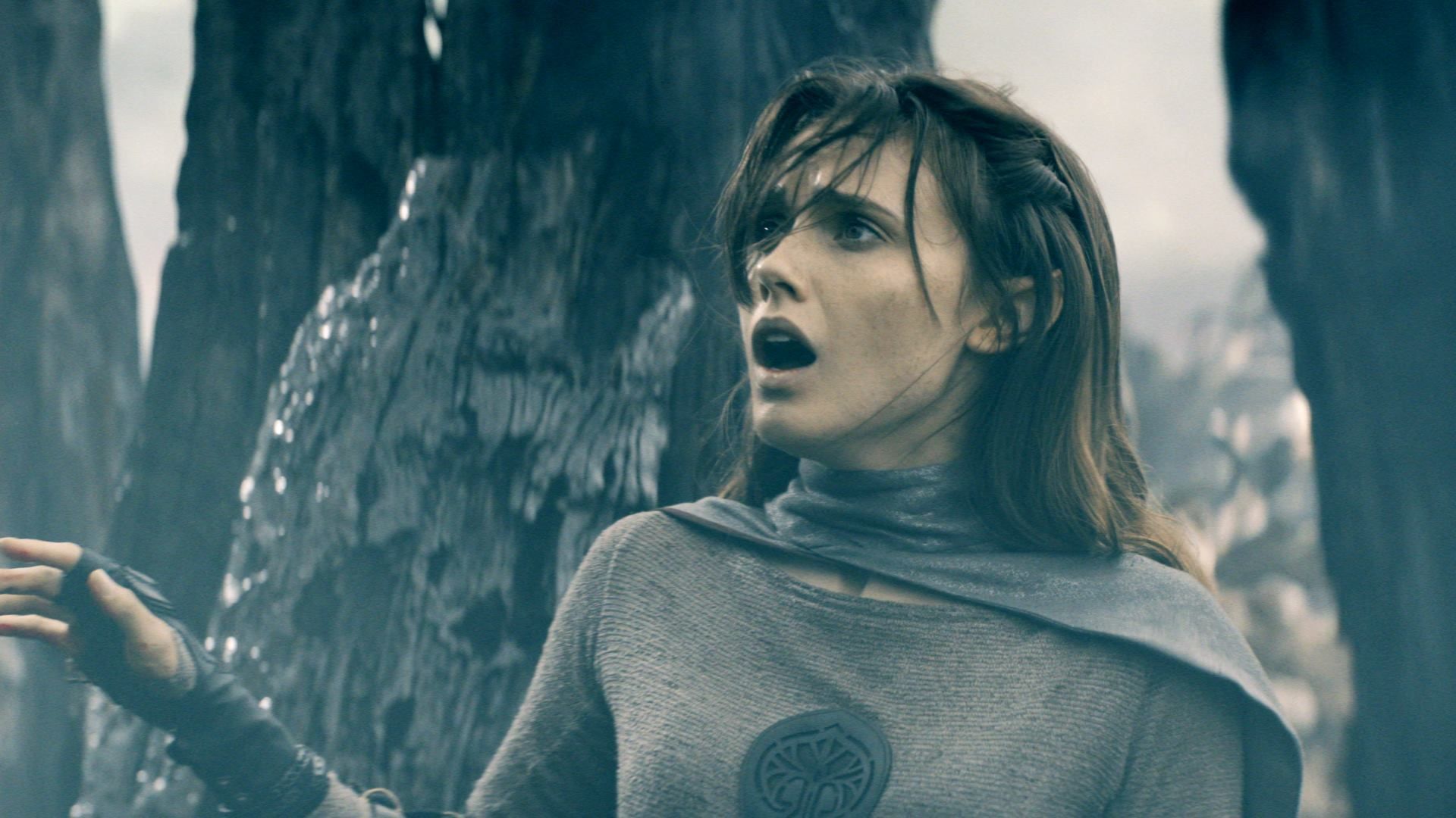 A dark moment with Princess Amberle from our NYCC trailer. Poppy drayton, Shannara chronicles, Poppy drayton instagram