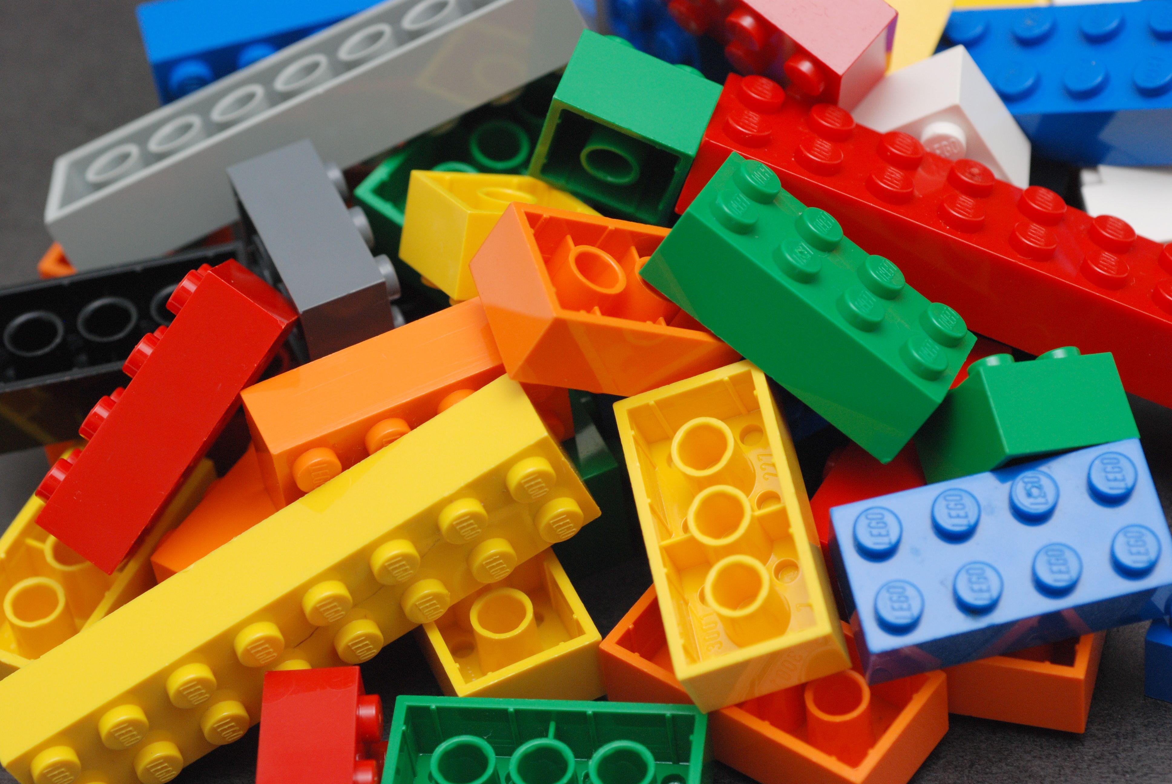 Lego Bricks Wallpaperx2592