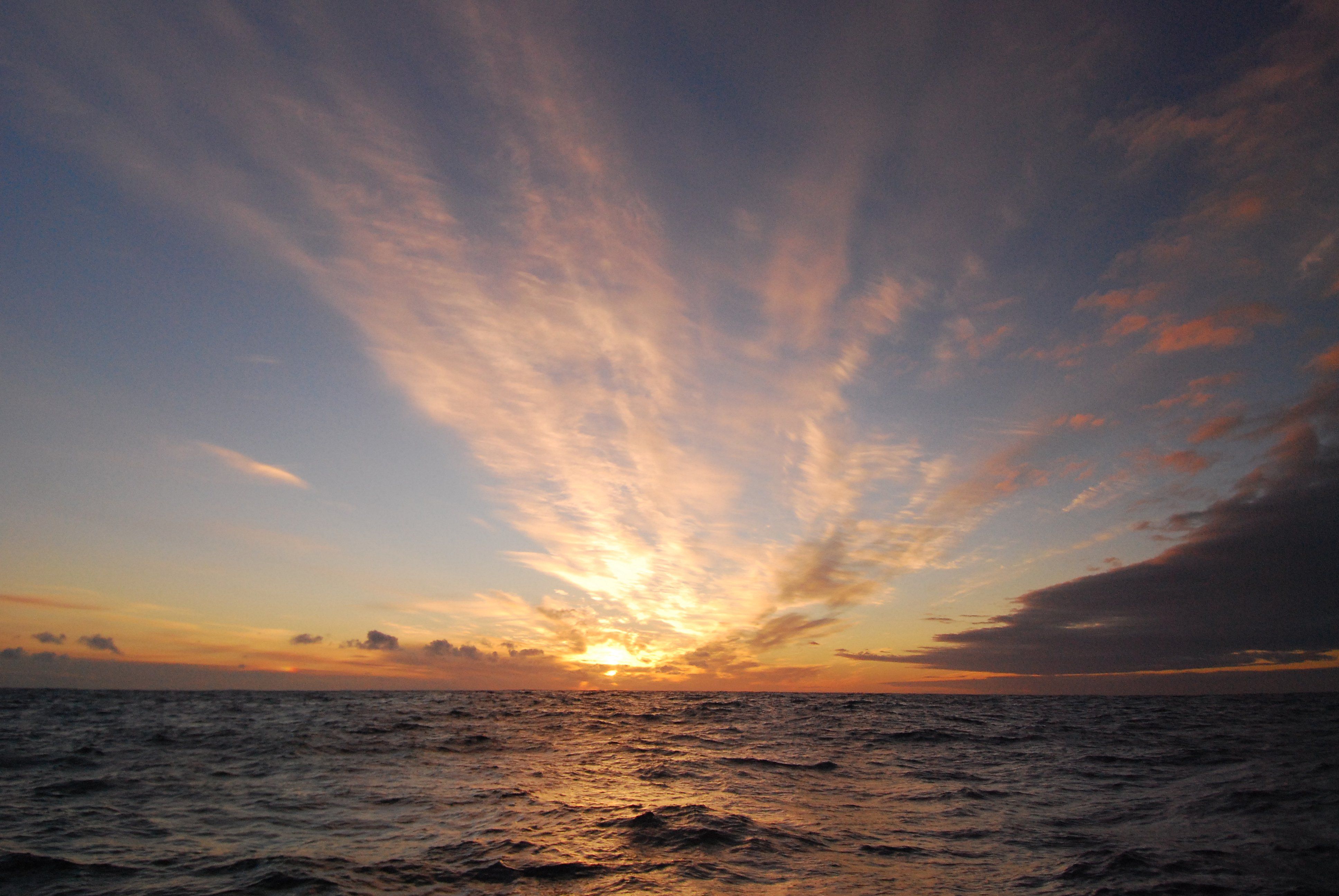 dawn, Sky, Sea, Ocean, Sunset, Sunrise, Sky, Clouds Wallpaper HD / Desktop and Mobile Background