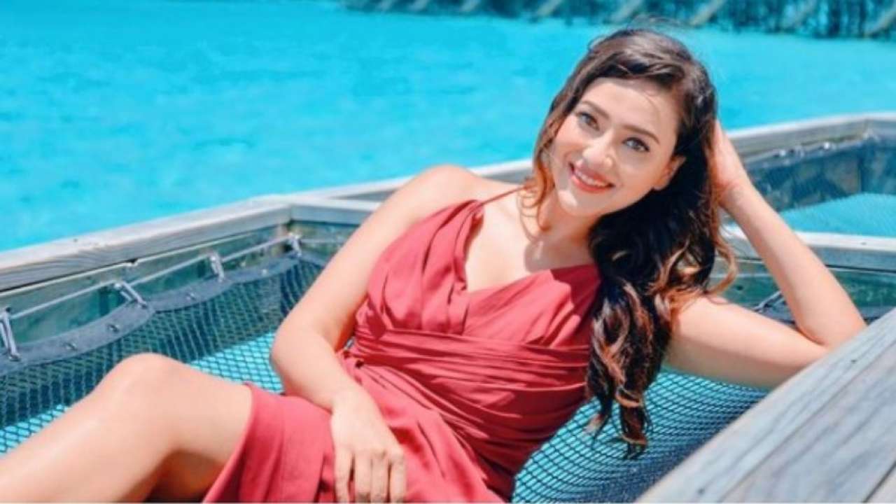 Mithun Chakraborty's Daughter In Law Madalsa Sharma Shares Hot Photo, Netizens Go Crazy