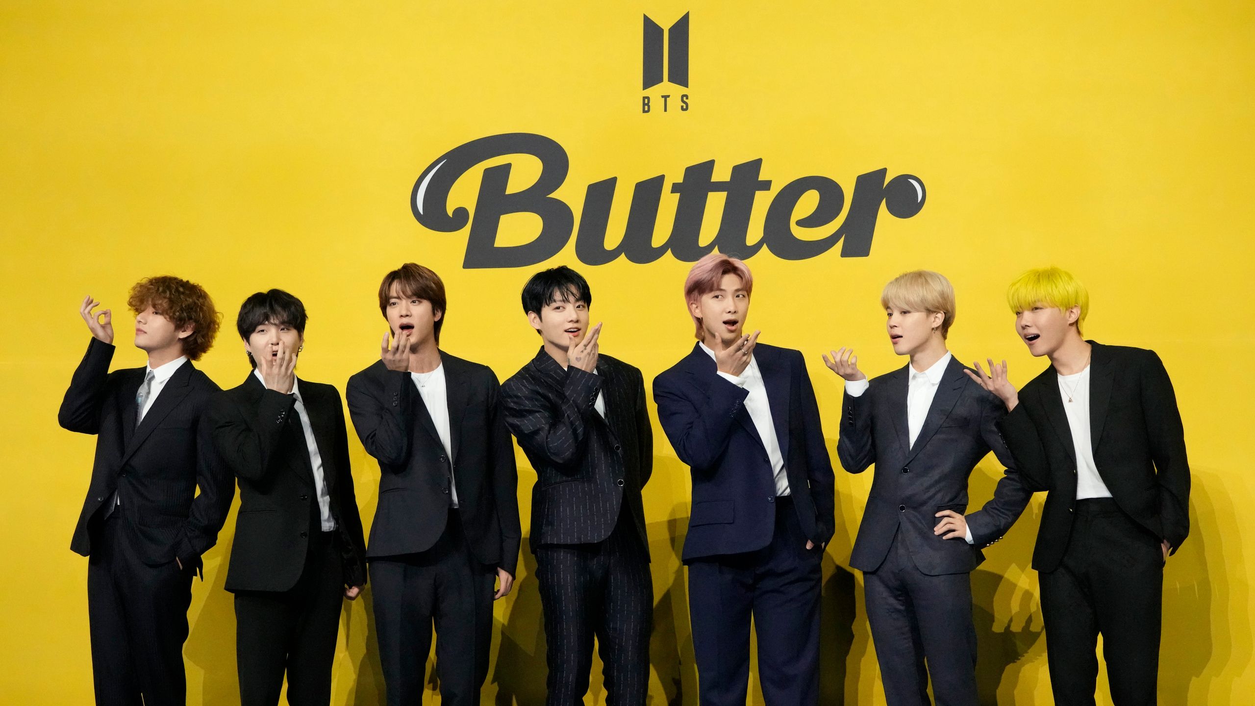 BTS Jin's Blue Hair Journey: From "Boy in Luv" to "Butter" - wide 3