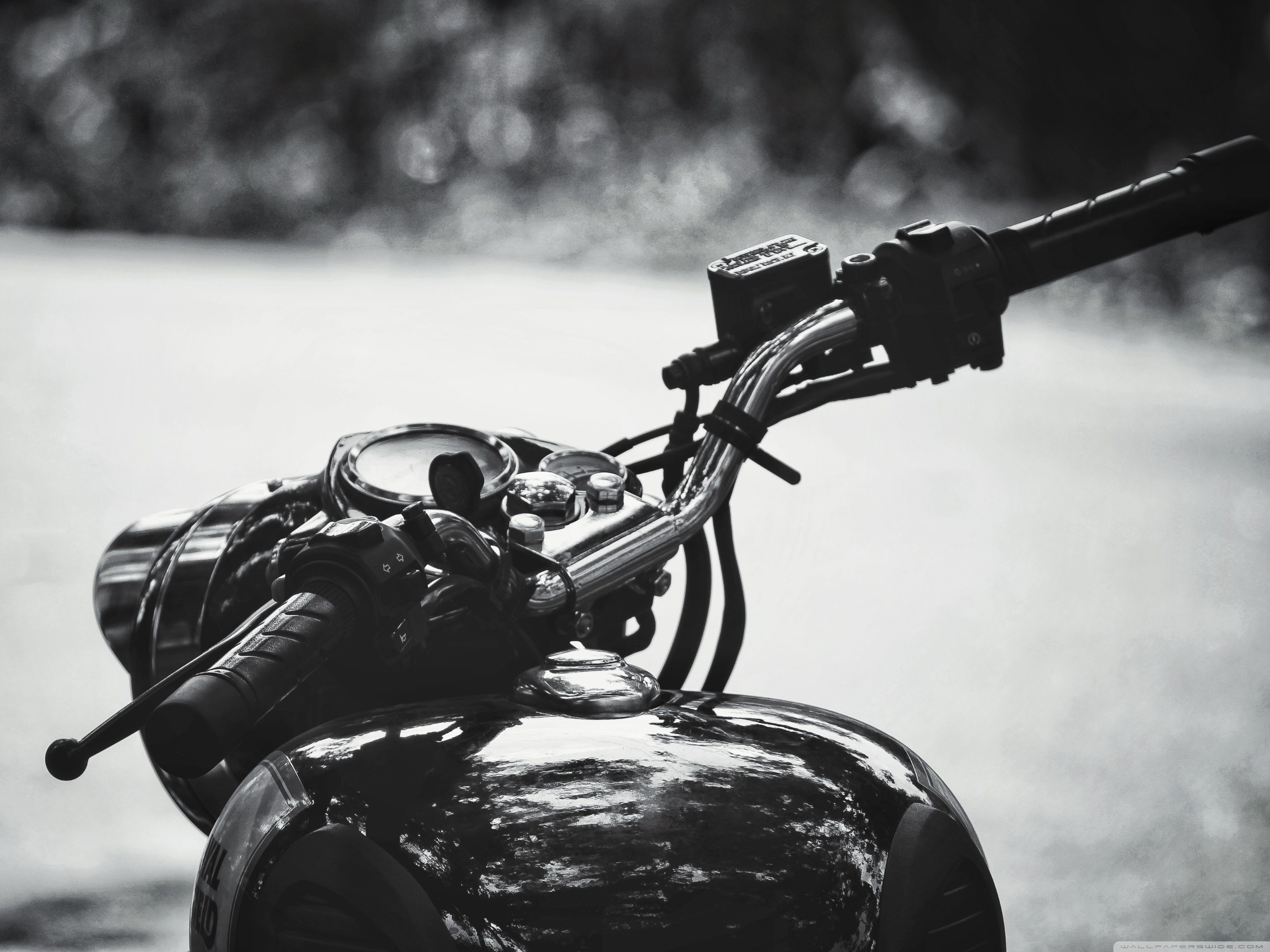 Royal Enfield 4K Wallpaper Free