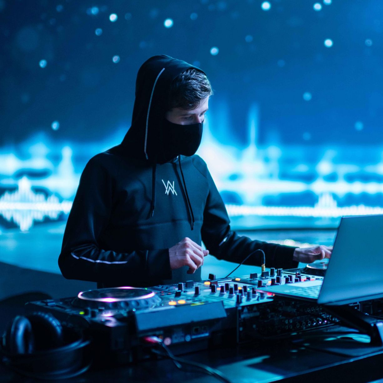 Alan Walker 2023 Wallpapers - Wallpaper Cave