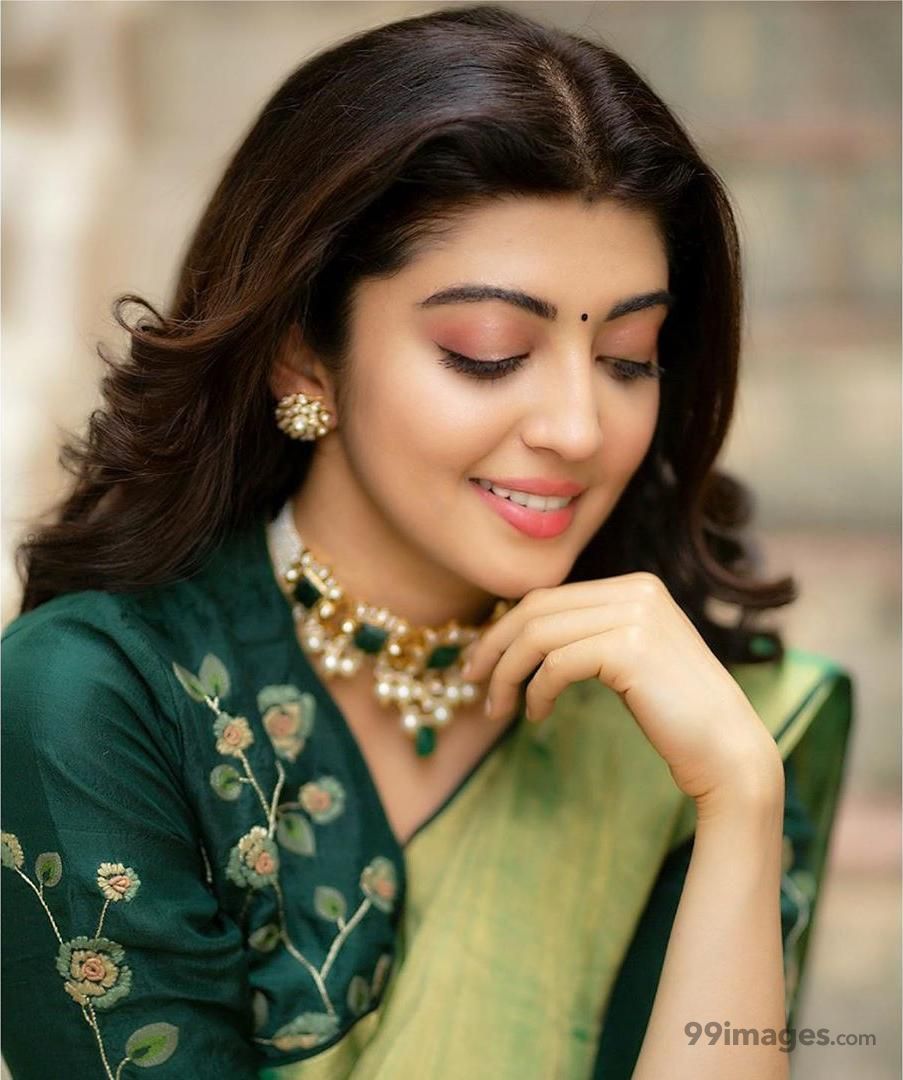 Pranitha Subhash iPhone Wallpapers - Wallpaper Cave