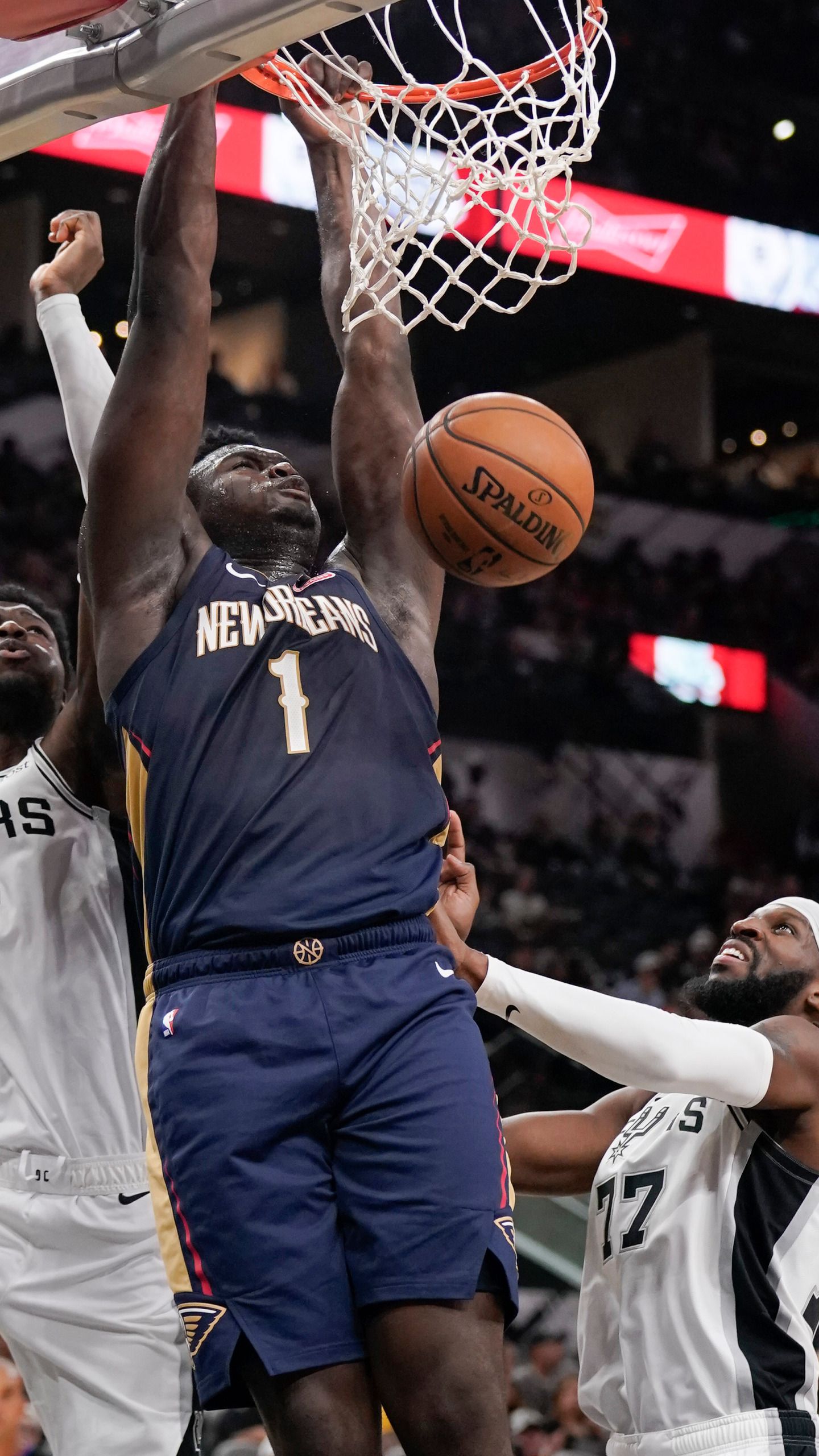 Pelicans' Zion Williamson Out 6 8 Weeks After Knee Scope. KRQE News 13