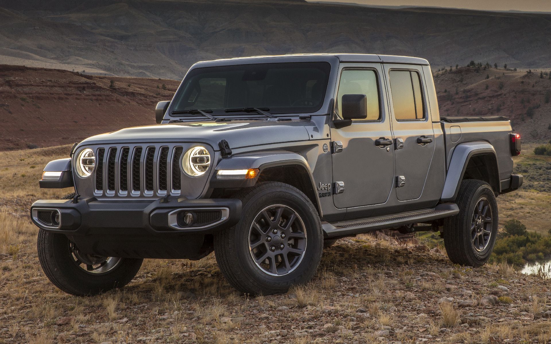 Jeep Gladiator Overland and HD Image