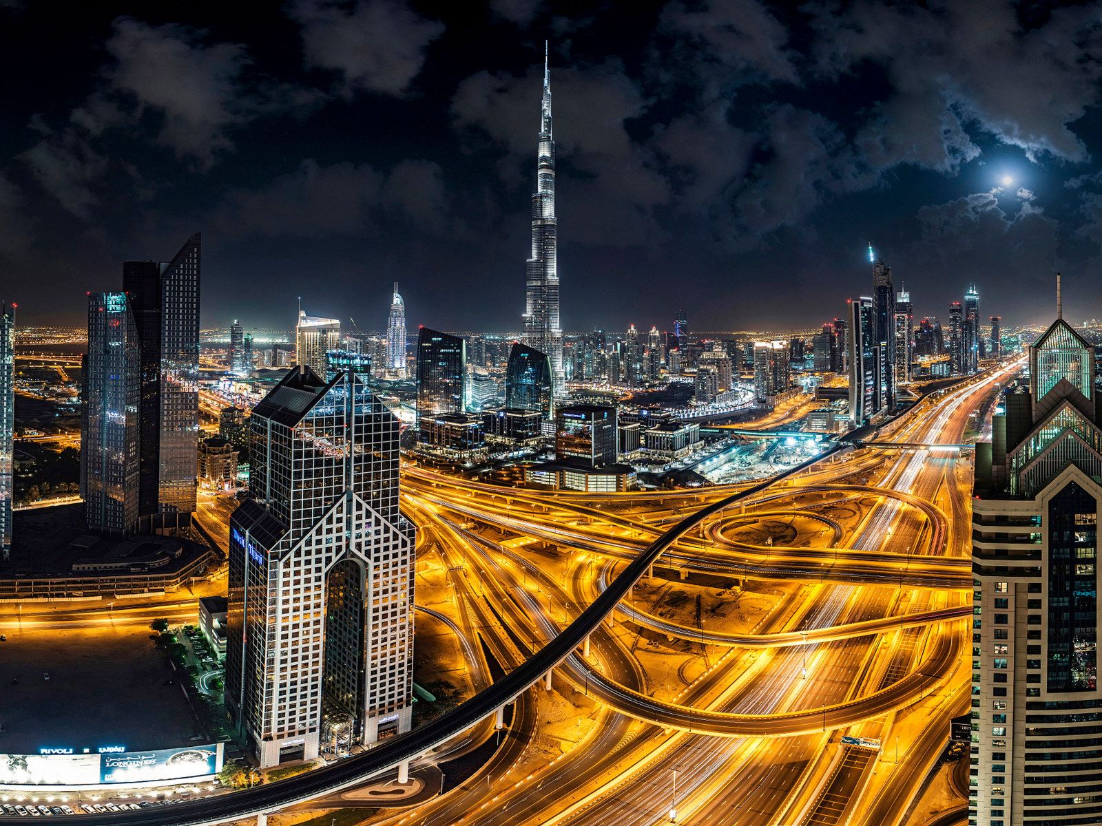 Wallpaper Burj Khalifa Skyscraper In City Dubai United Arabia • Wallpaper For You HD Wallpaper For Desktop & Mobile