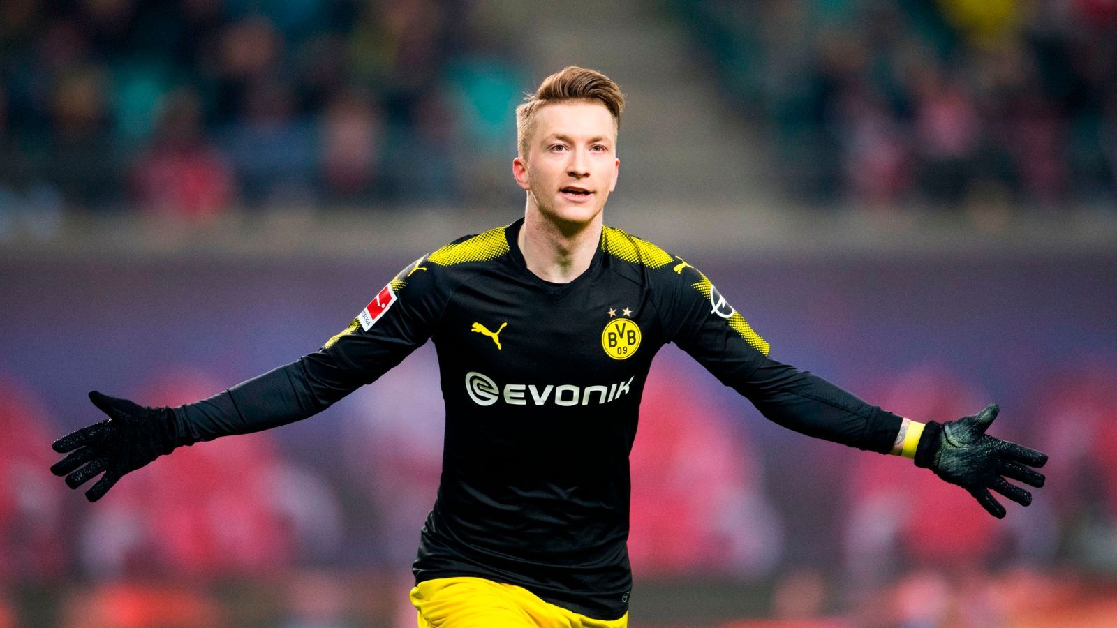 Marco Reus Signs New Five And A Half Year Deal To Stay At Borussia Dortmund Until 2023