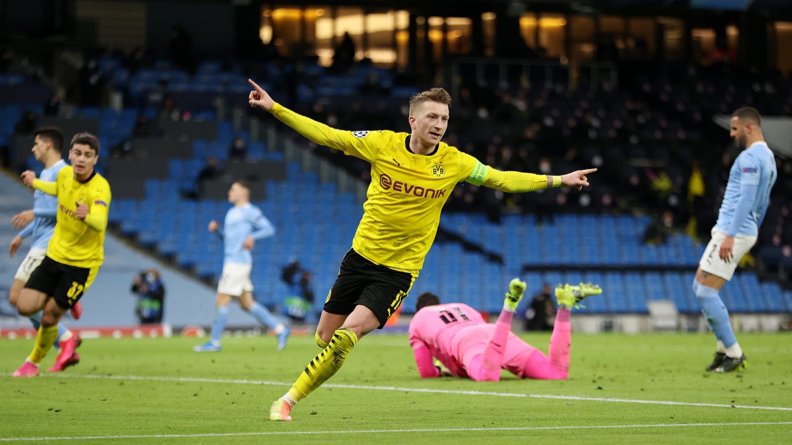 Marco Reus becomes top scorer for Borussia Dortmund