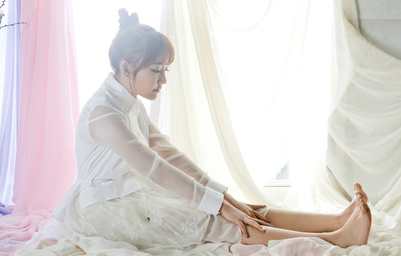 Wallpaper Girl, Legs, Beautiful, , Asian, Bed, Kpop, Cute, Singer, Feet, Korean, Younha image for desktop, section девушки