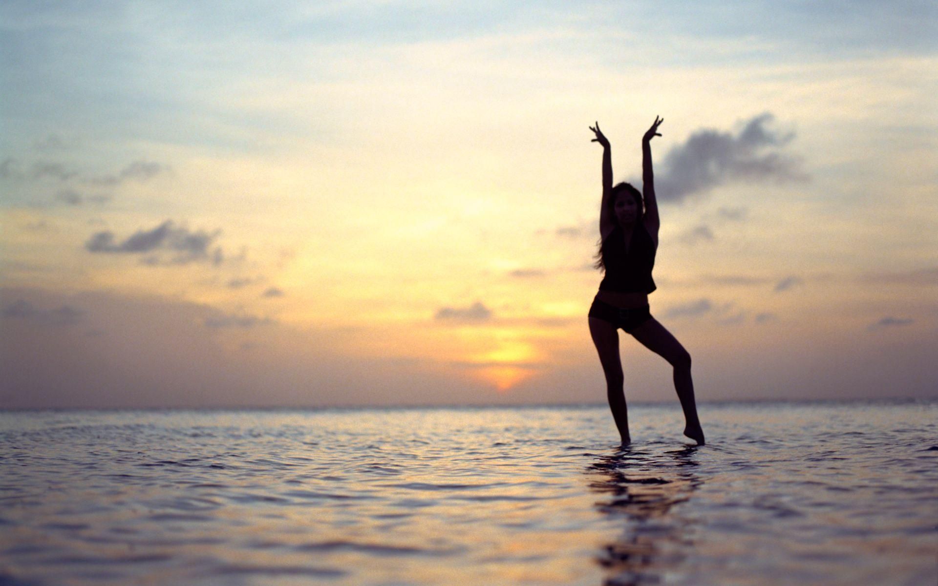 Women Summer Beach Desktop Wallpaper Free Women Summer Beach Desktop Background