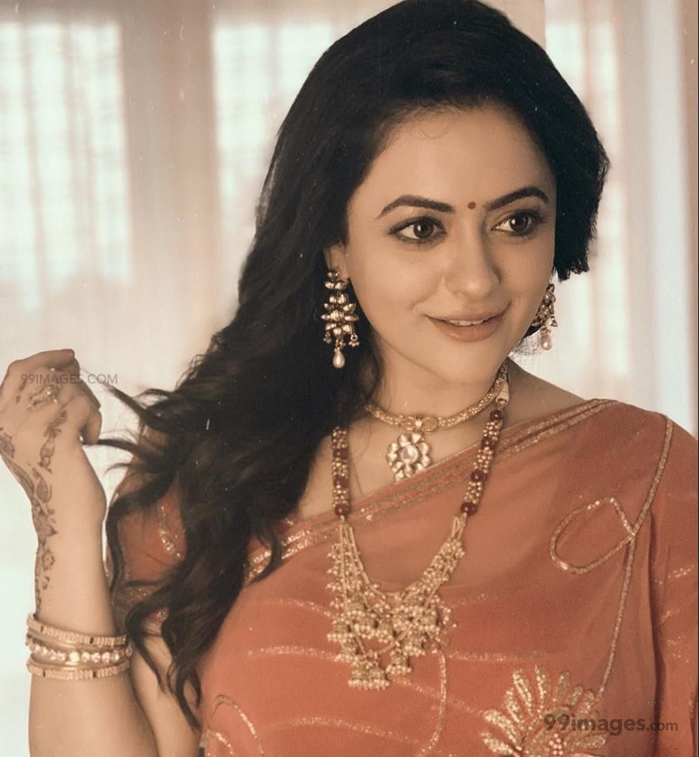 Shruti Sodhi HD Wallpaper (Desktop Background / Android / iPhone) (1080p, 4k) (997x1080)